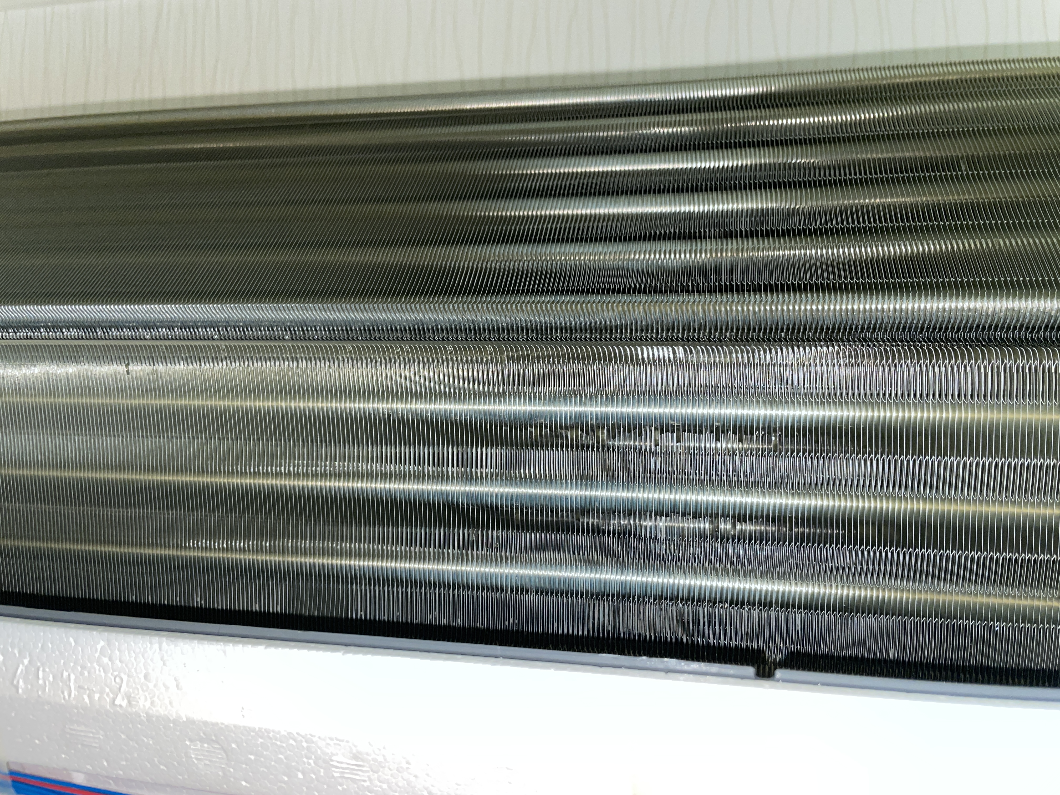 神奈川県横浜市南区のお掃除機能付きエアコンの作業後1