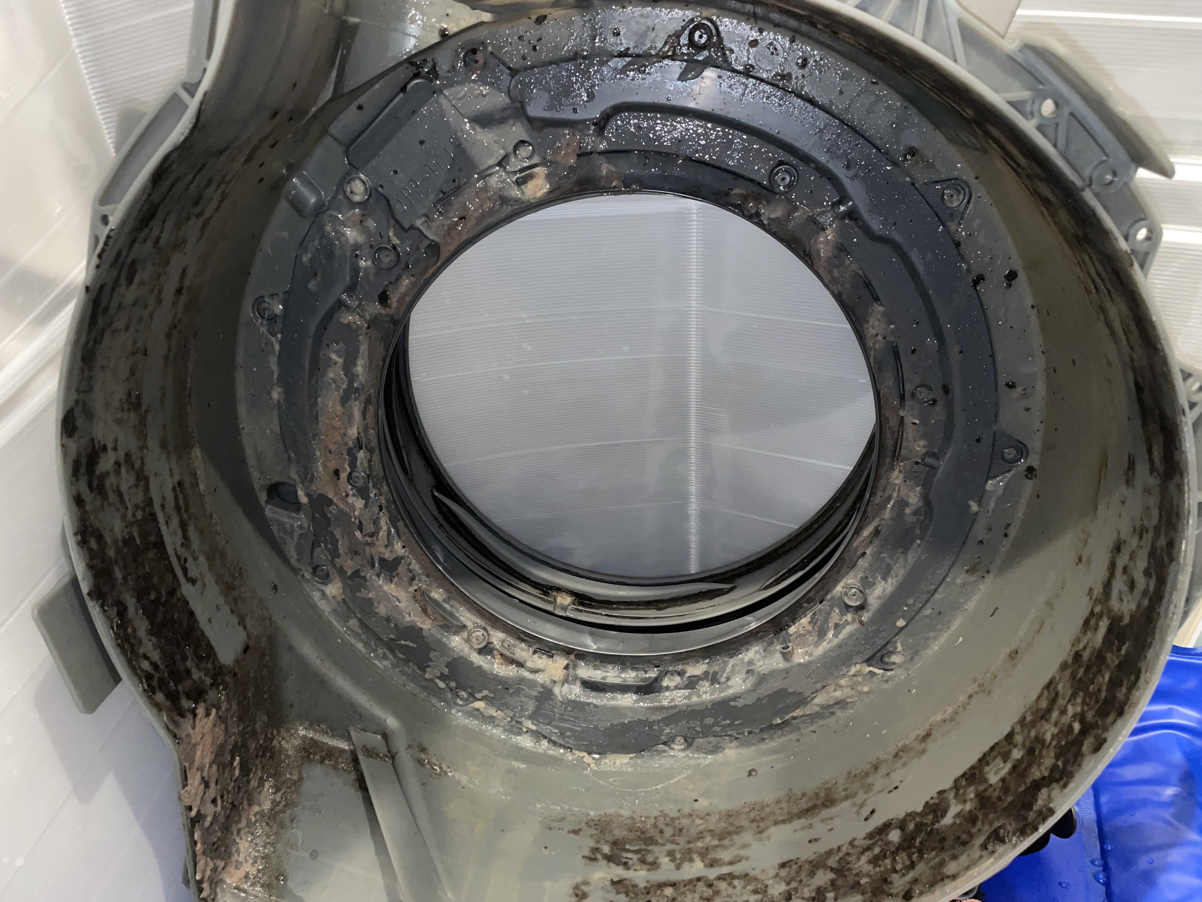 愛知県名古屋市千種区松軒の洗濯機分解クリーニングの作業前3