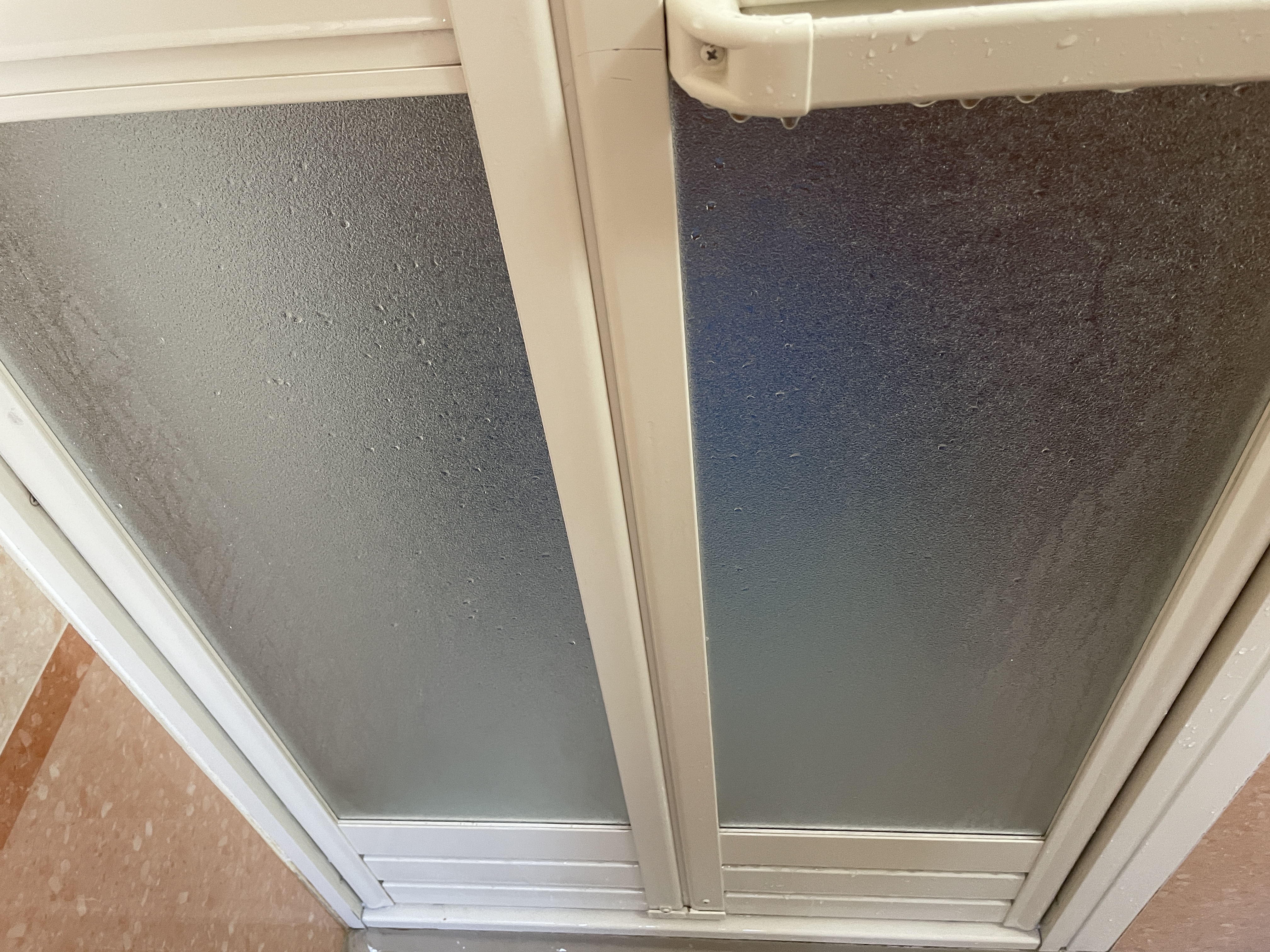 神奈川県横浜市金沢区の浴室・お風呂クリーニングの作業後2