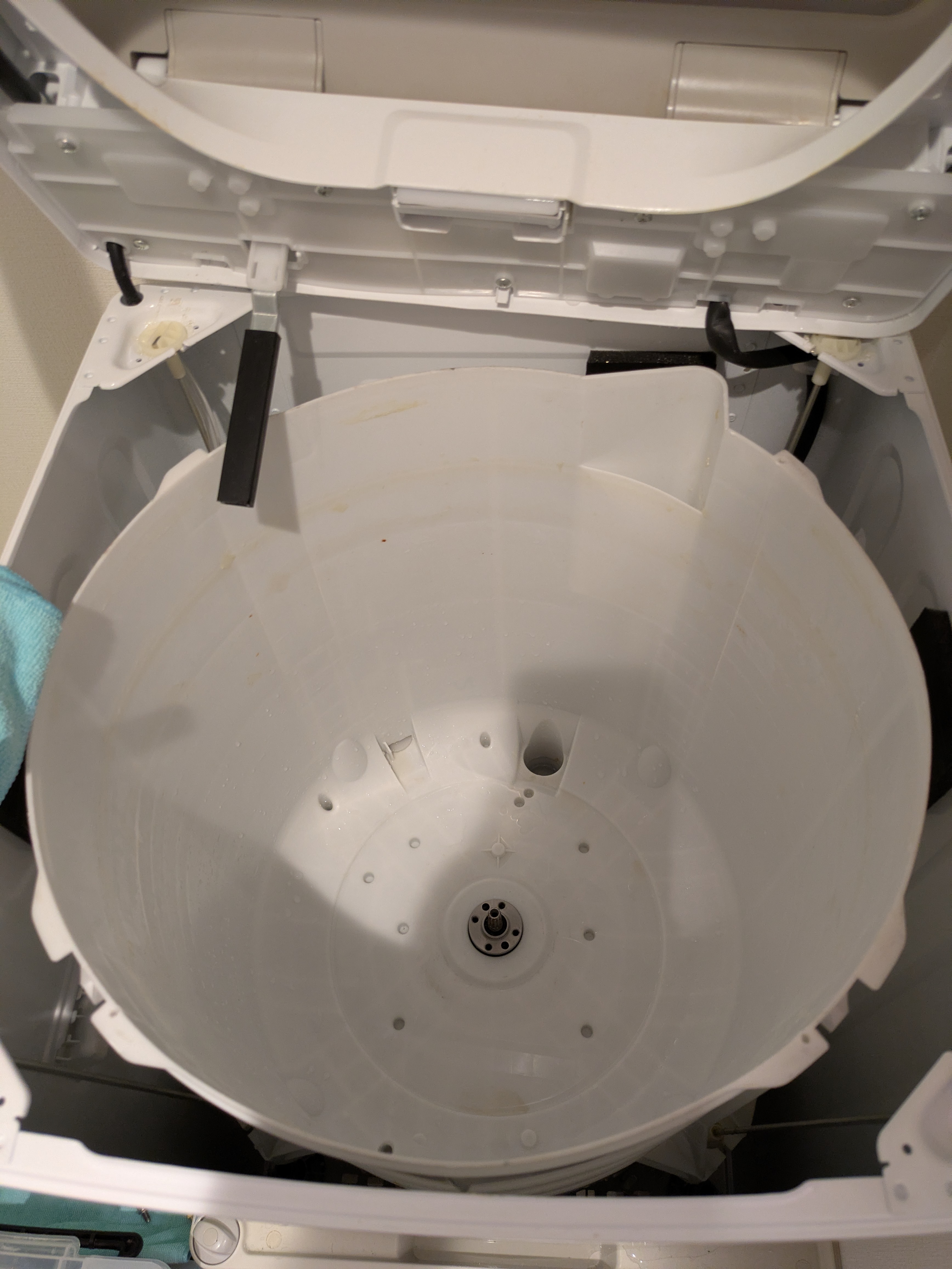 埼玉県さいたま市岩槻区西町の洗濯機分解クリーニングの作業前1