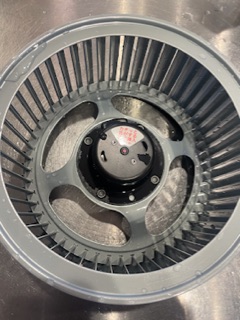 東京都世田谷区若林のレンジフードクリーニングの作業後1