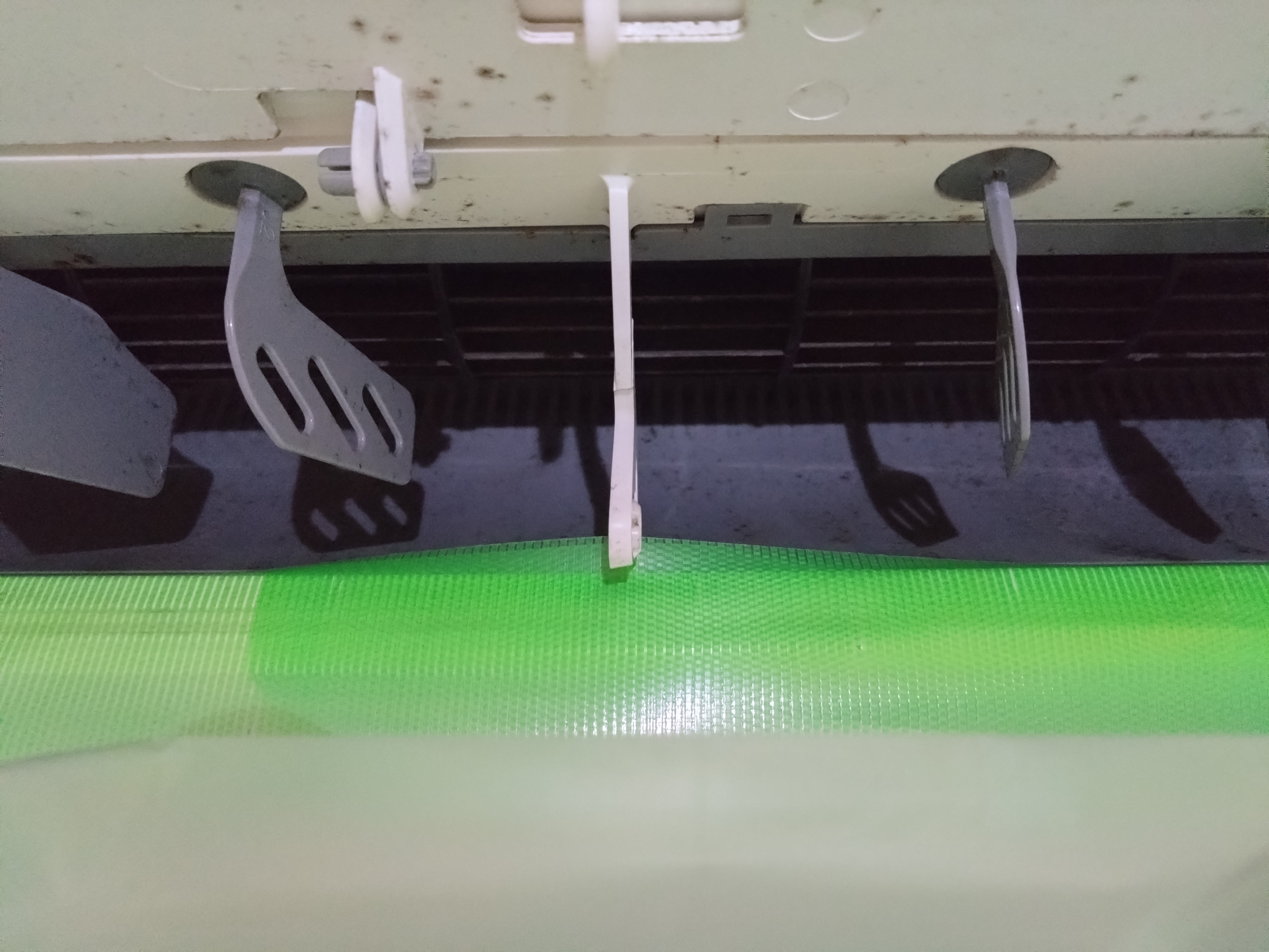 千葉県佐倉市の壁掛けエアコンの作業前1