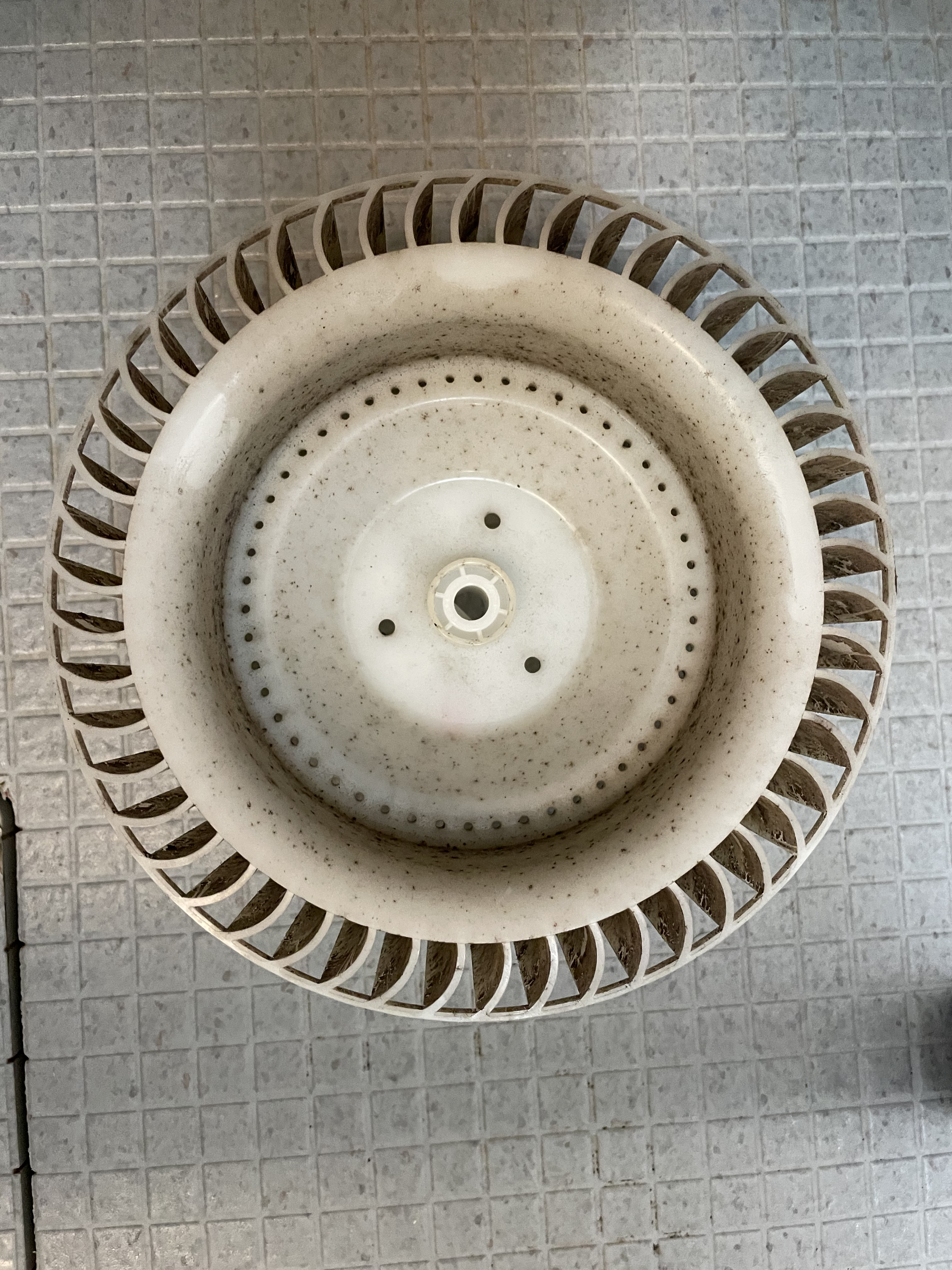 千葉県市川市福栄の浴室・お風呂クリーニングの作業前2