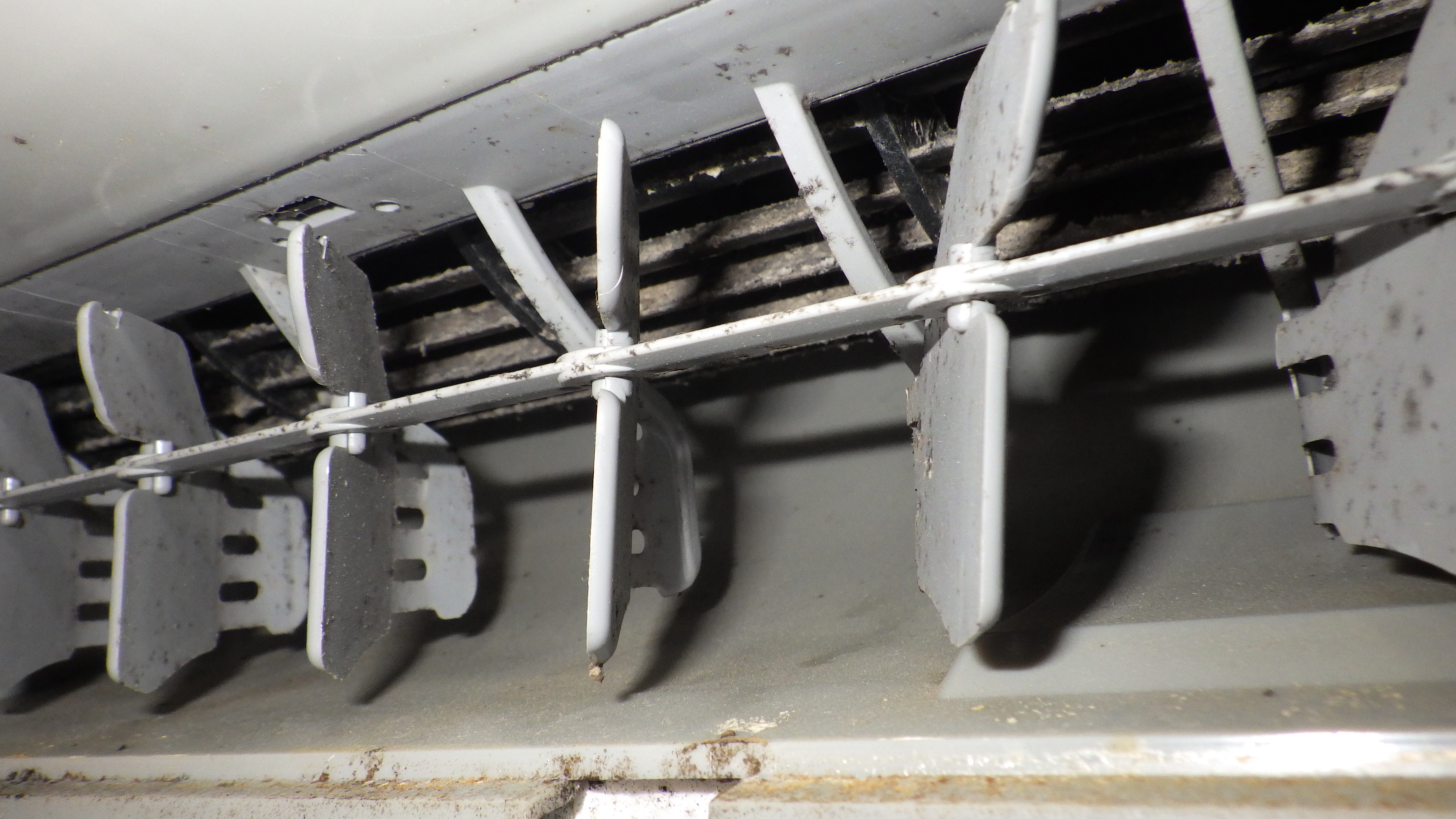 東京都大田区上池台の壁掛けエアコンの作業前2