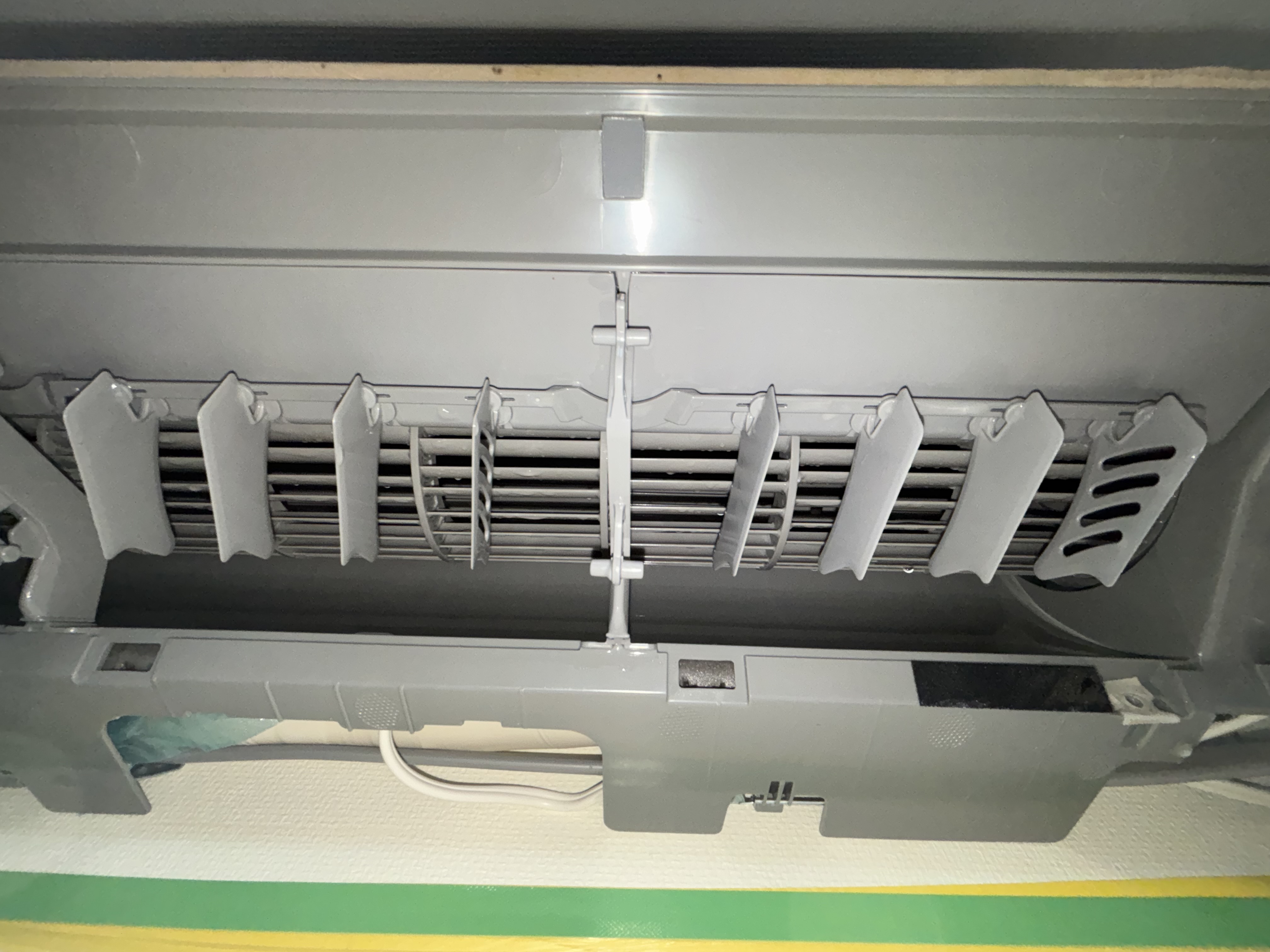 埼玉県春日部市のお掃除機能付きエアコンの作業後2