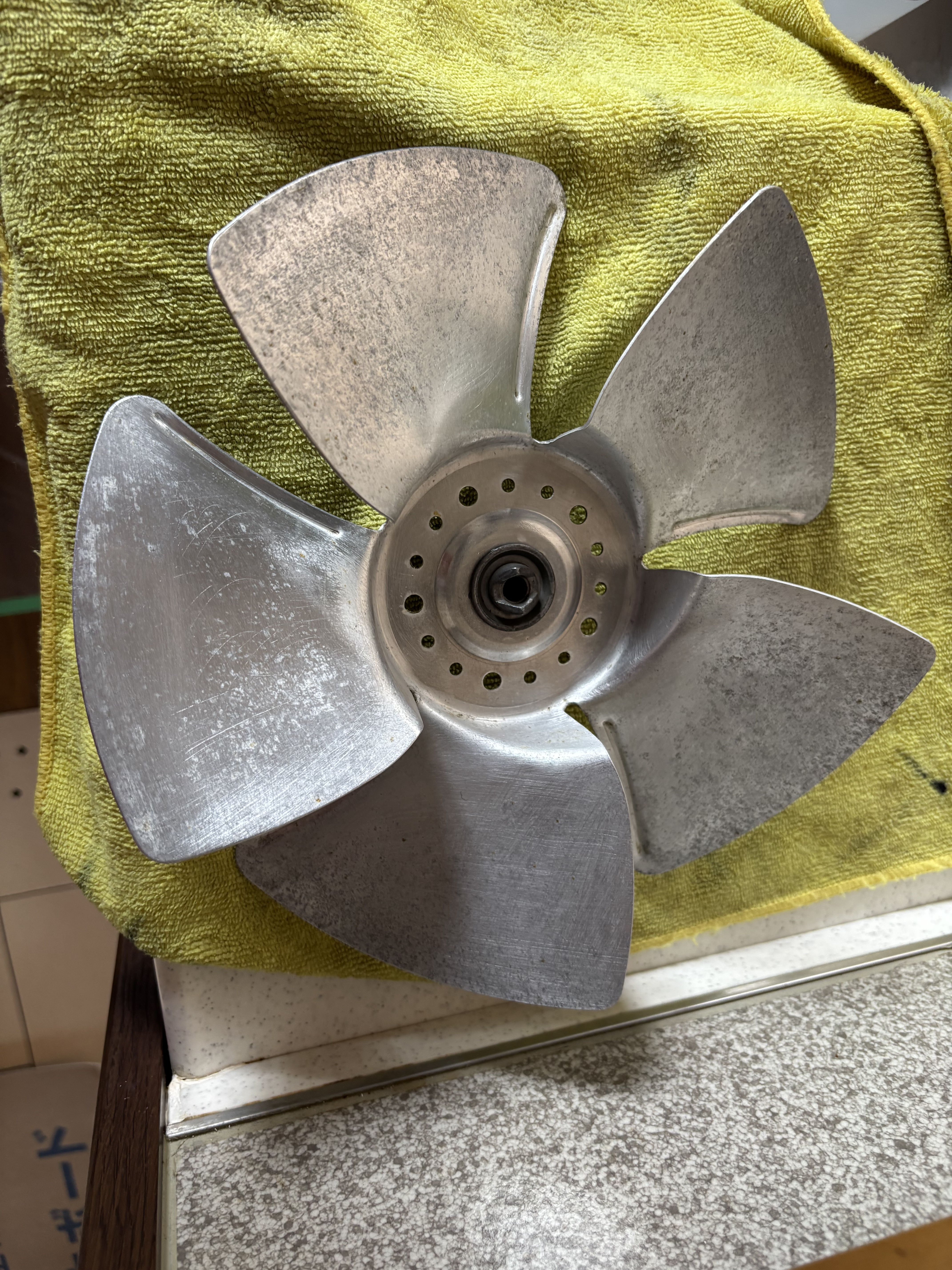 宮城県名取市植松のレンジフードクリーニングの作業後1