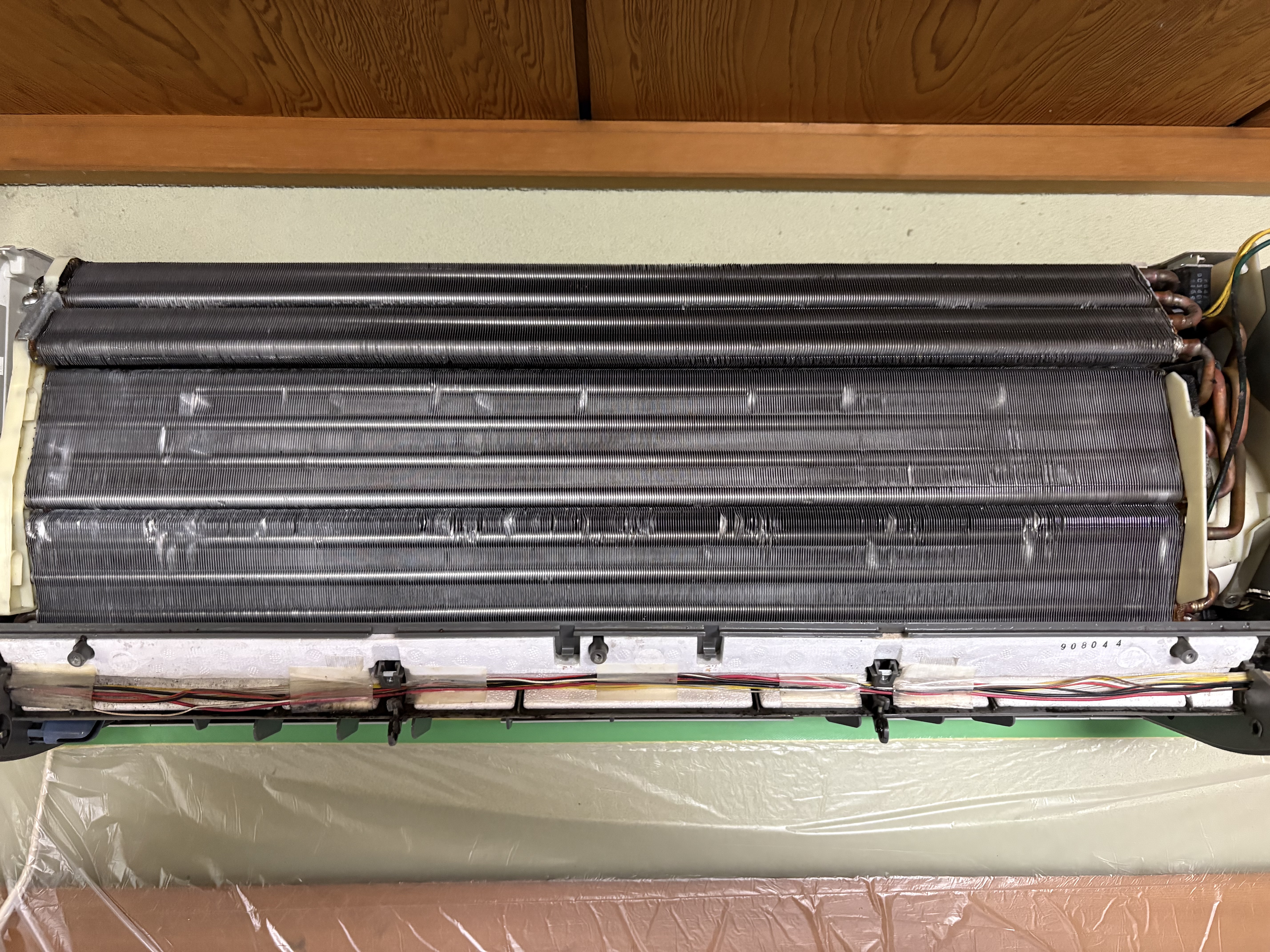 埼玉県新座市のお掃除機能付きエアコンの作業後1