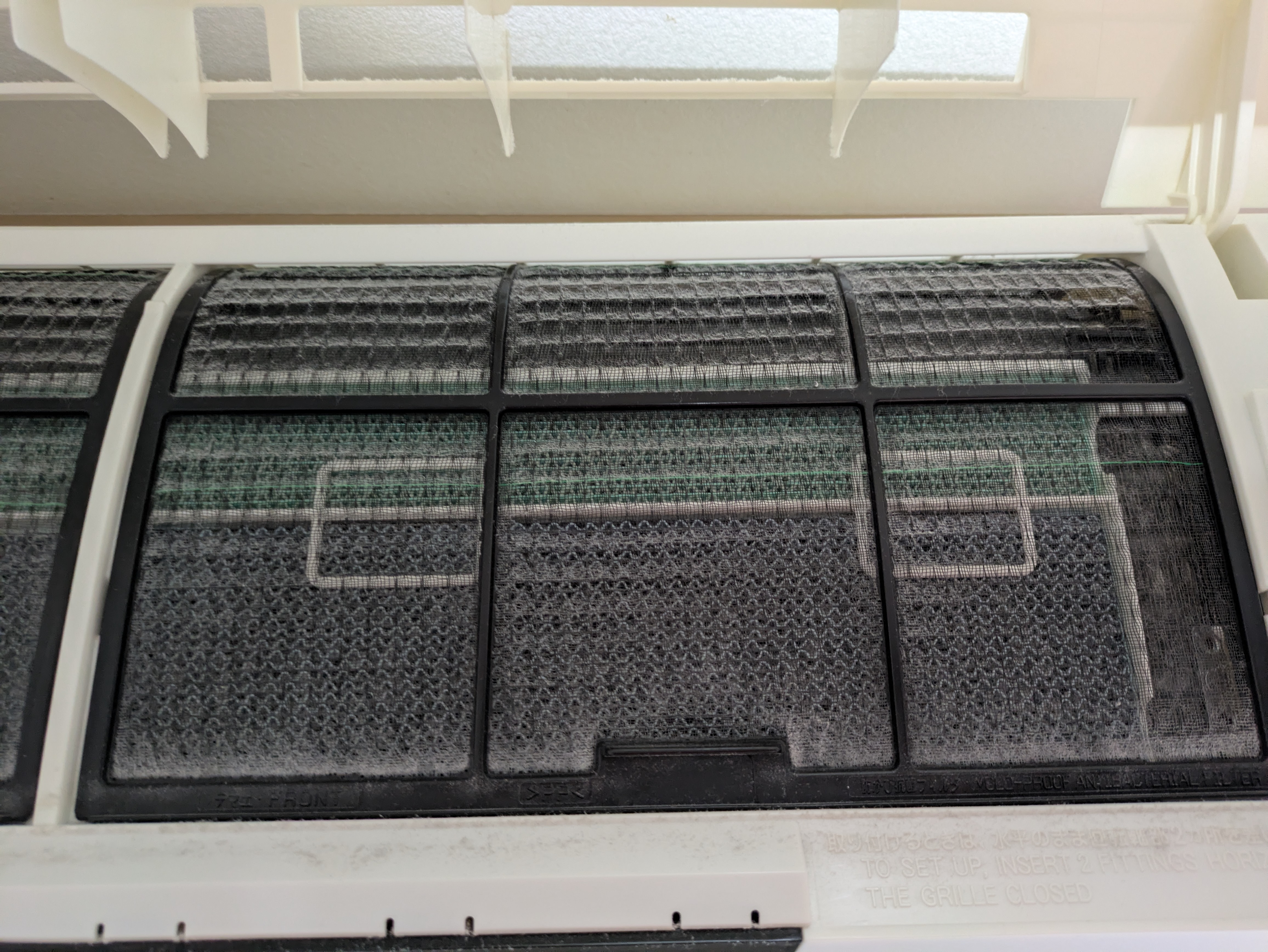 埼玉県春日部市大場の壁掛けエアコンの作業前2