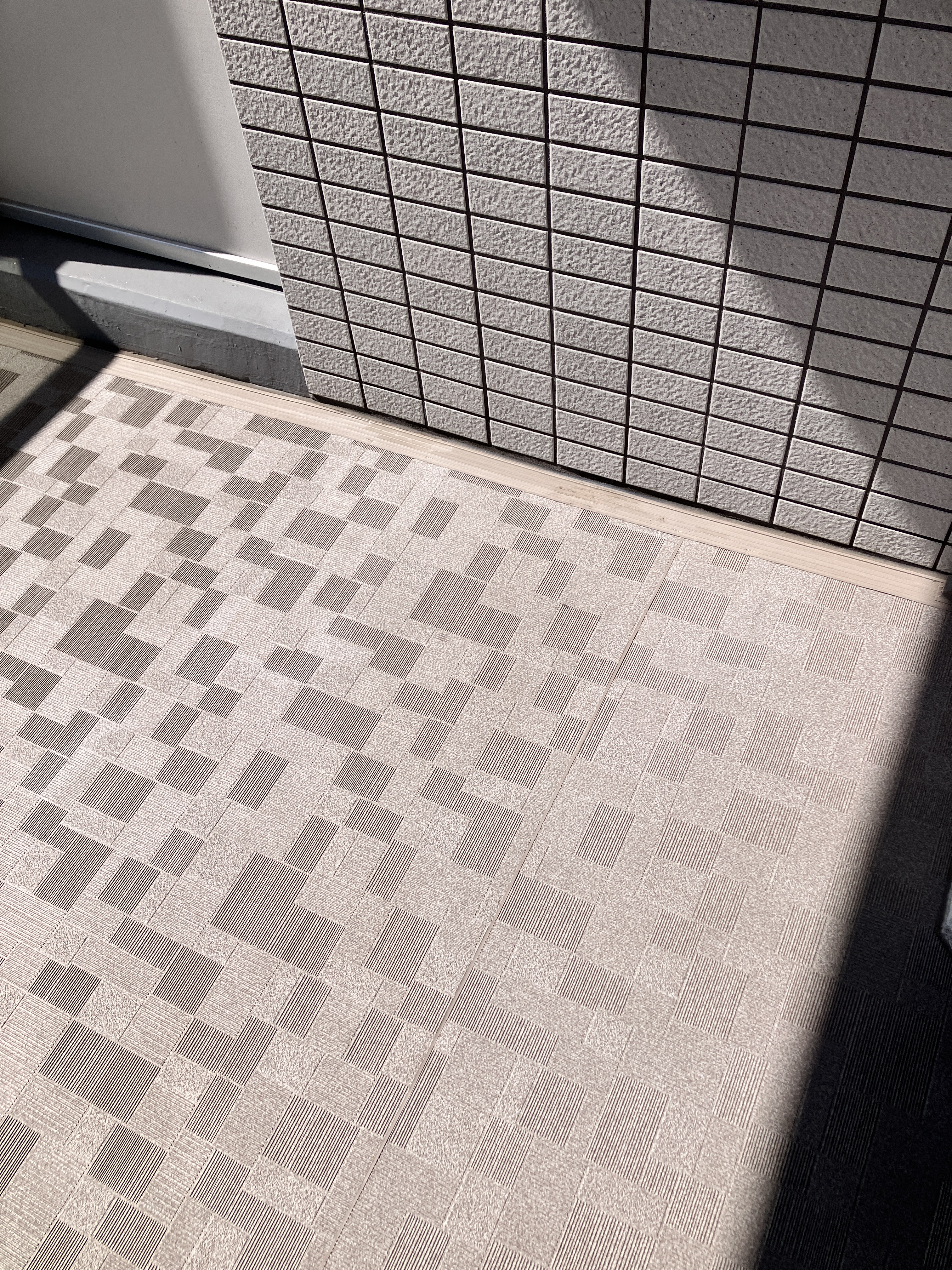 福岡県北九州市八幡西区のベランダ・バルコニークリーニングの作業後2