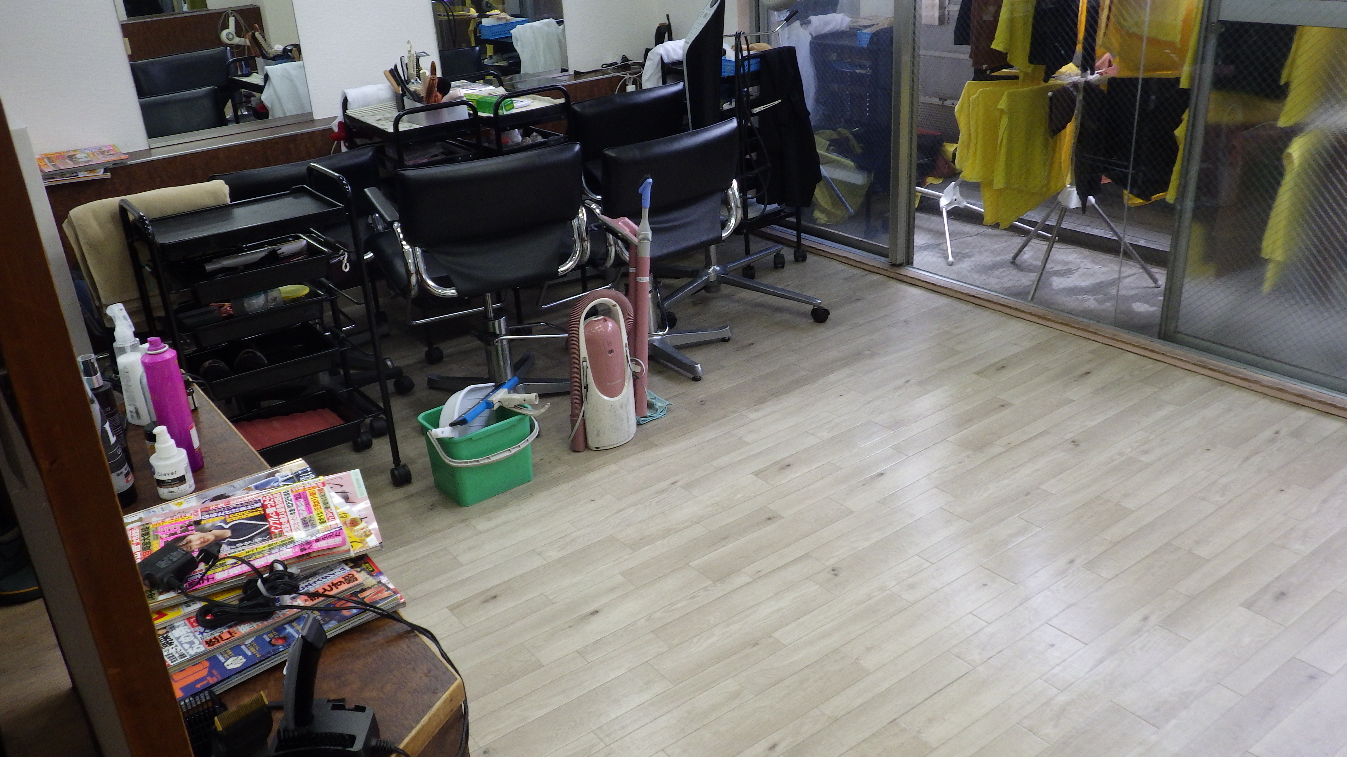 東京都大田区大森東の店舗清掃の作業前3