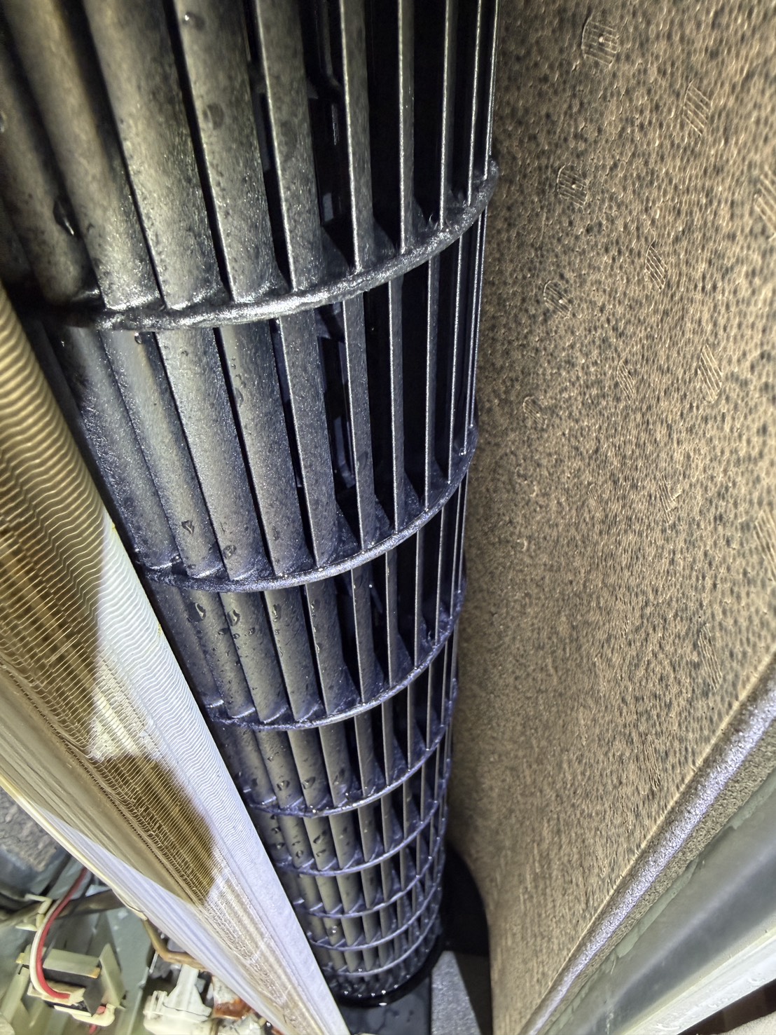 東京都渋谷区神宮前の家庭用天井埋め込みエアコンの作業後1