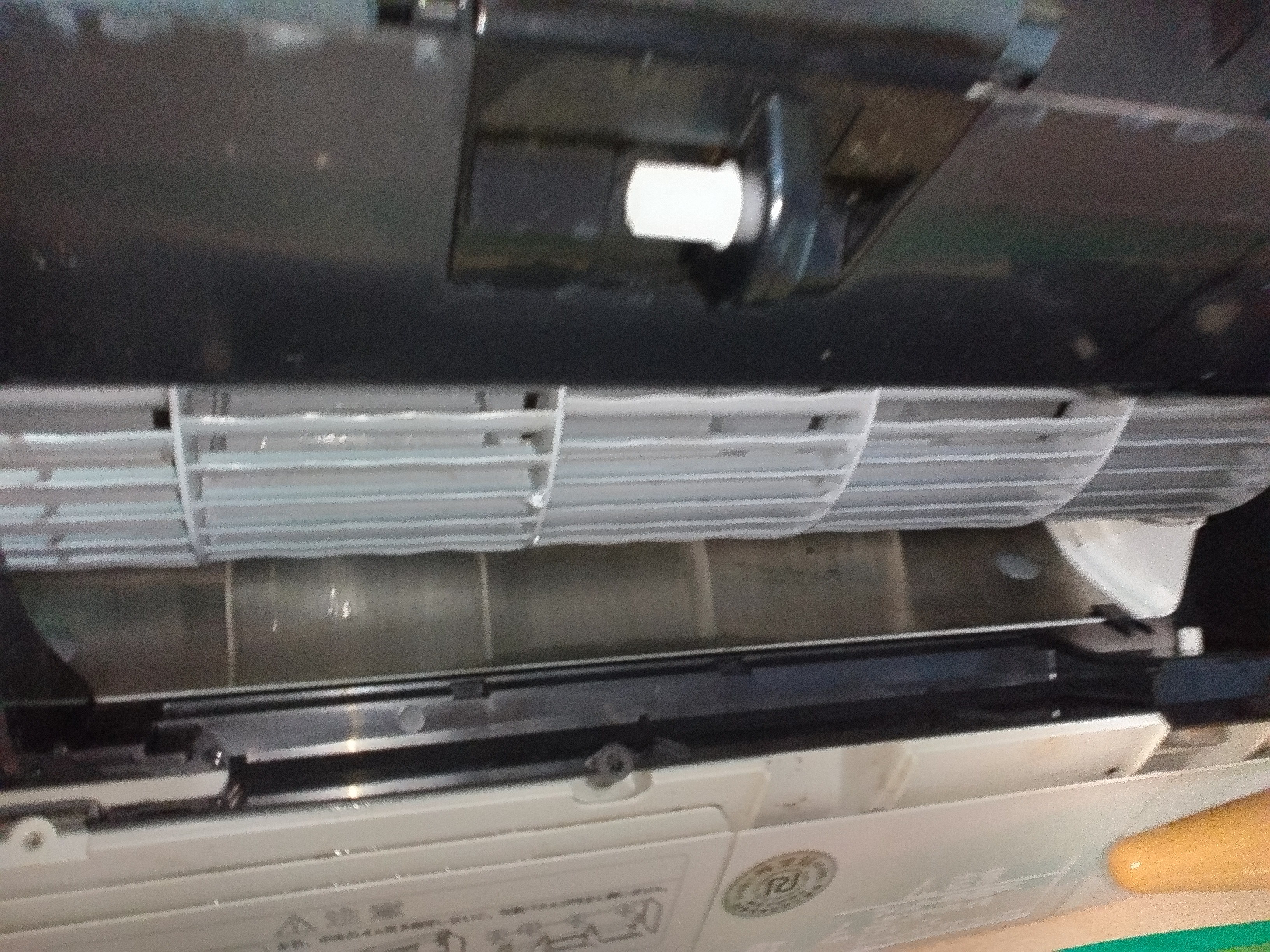 山梨県南アルプス市西野のお掃除機能付きエアコンの作業後2