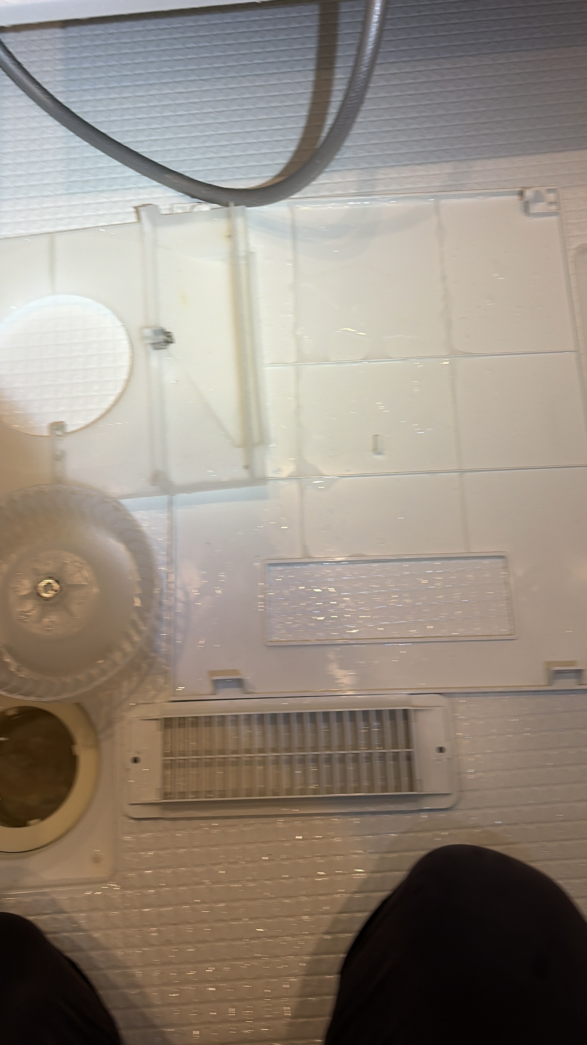 福岡県糟屋郡志免町の浴室乾燥機クリーニングの作業後2