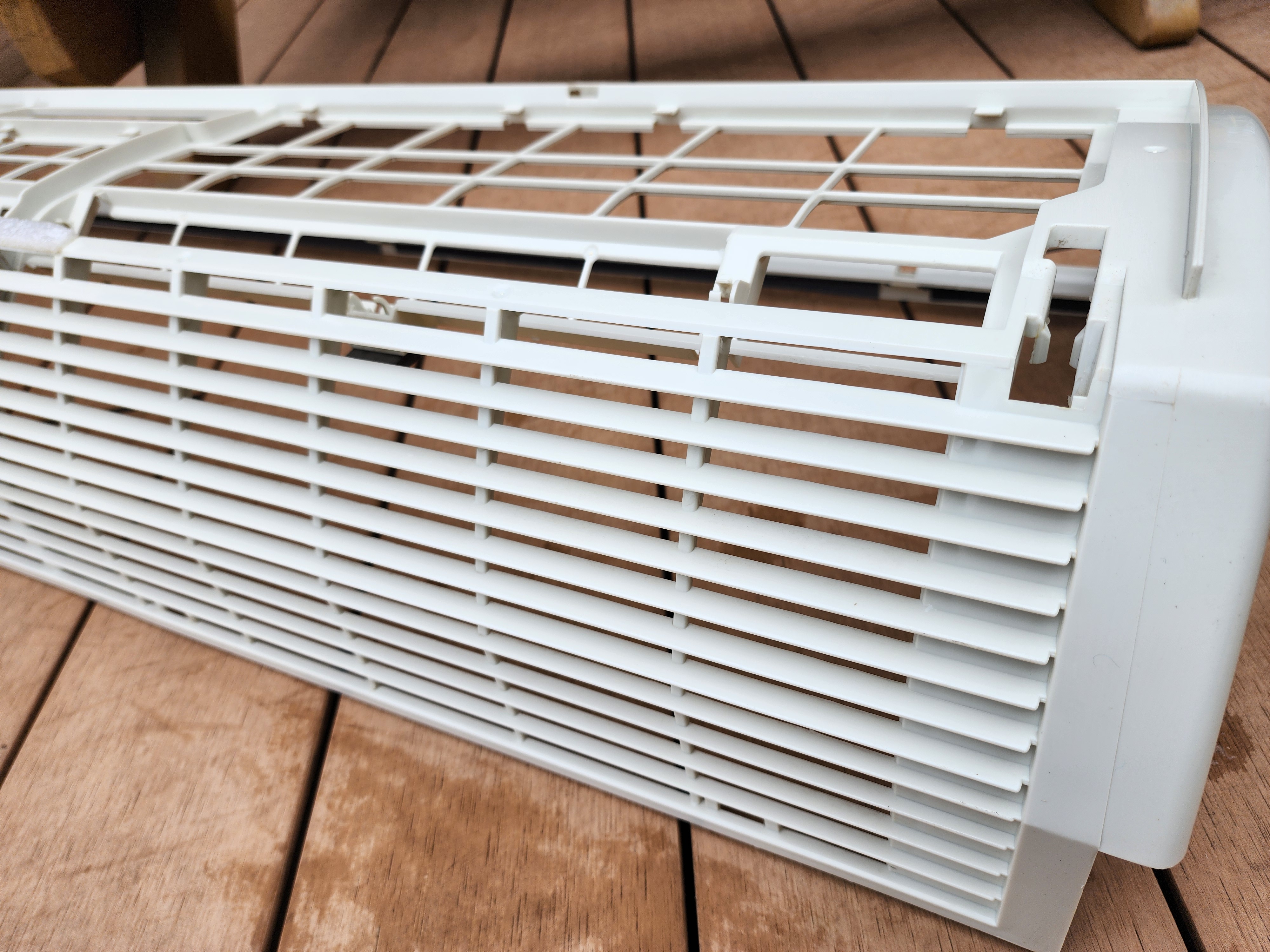 栃木県栃木市の業務用壁掛けエアコンの作業後3