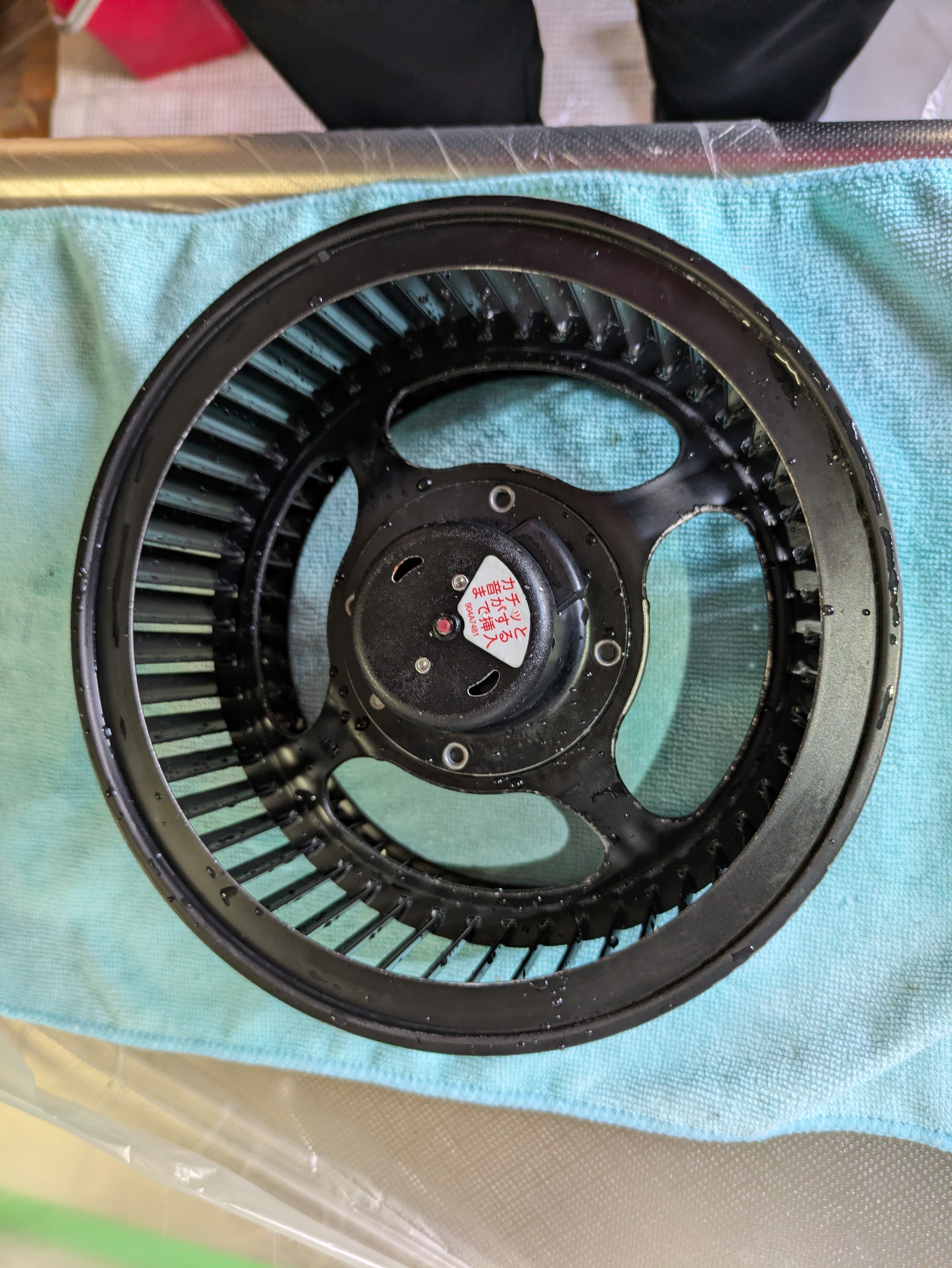 埼玉県越谷市七佐町のレンジフードクリーニングの作業後1