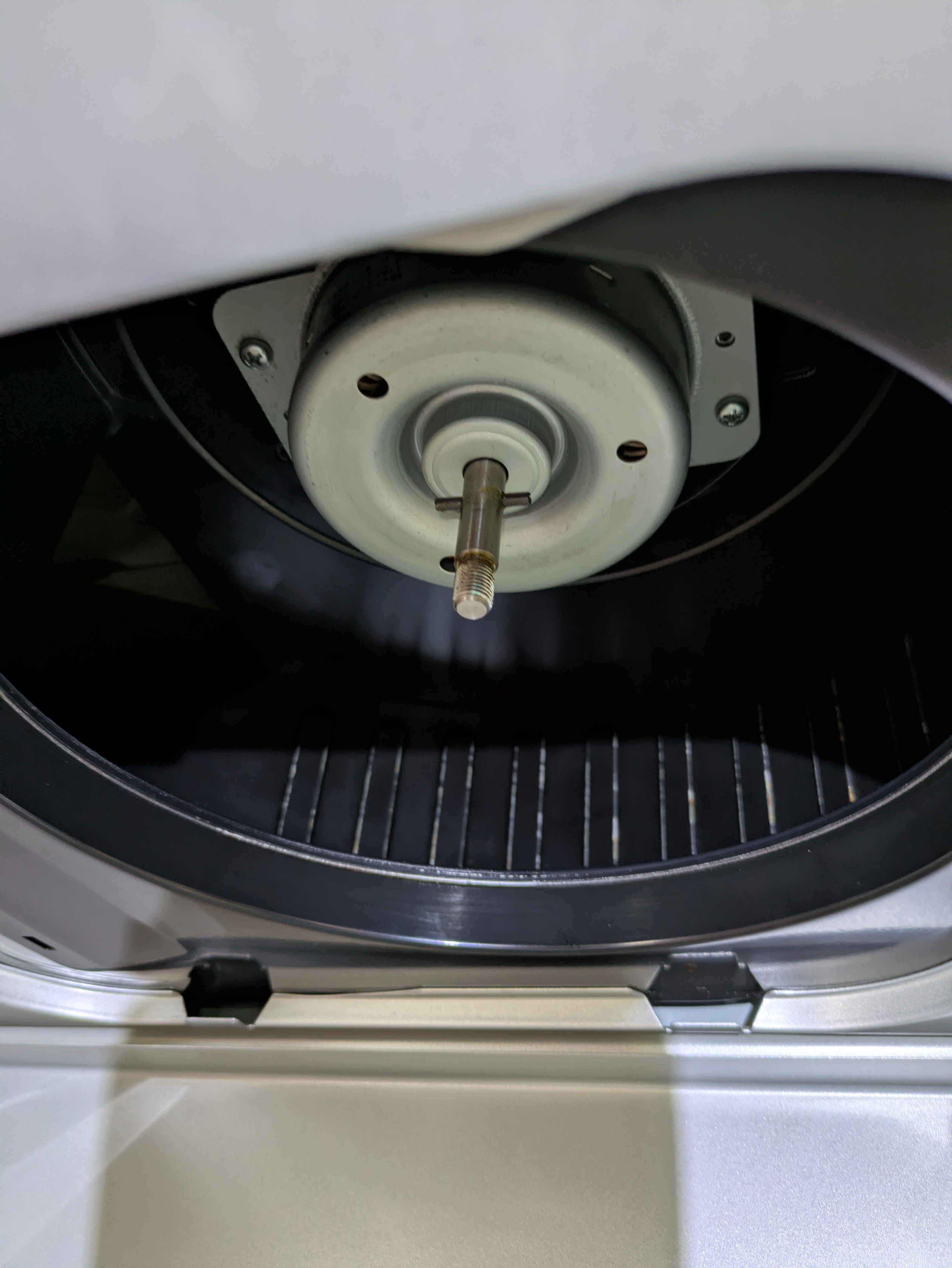 埼玉県越谷市七佐町のレンジフードクリーニングの作業後3