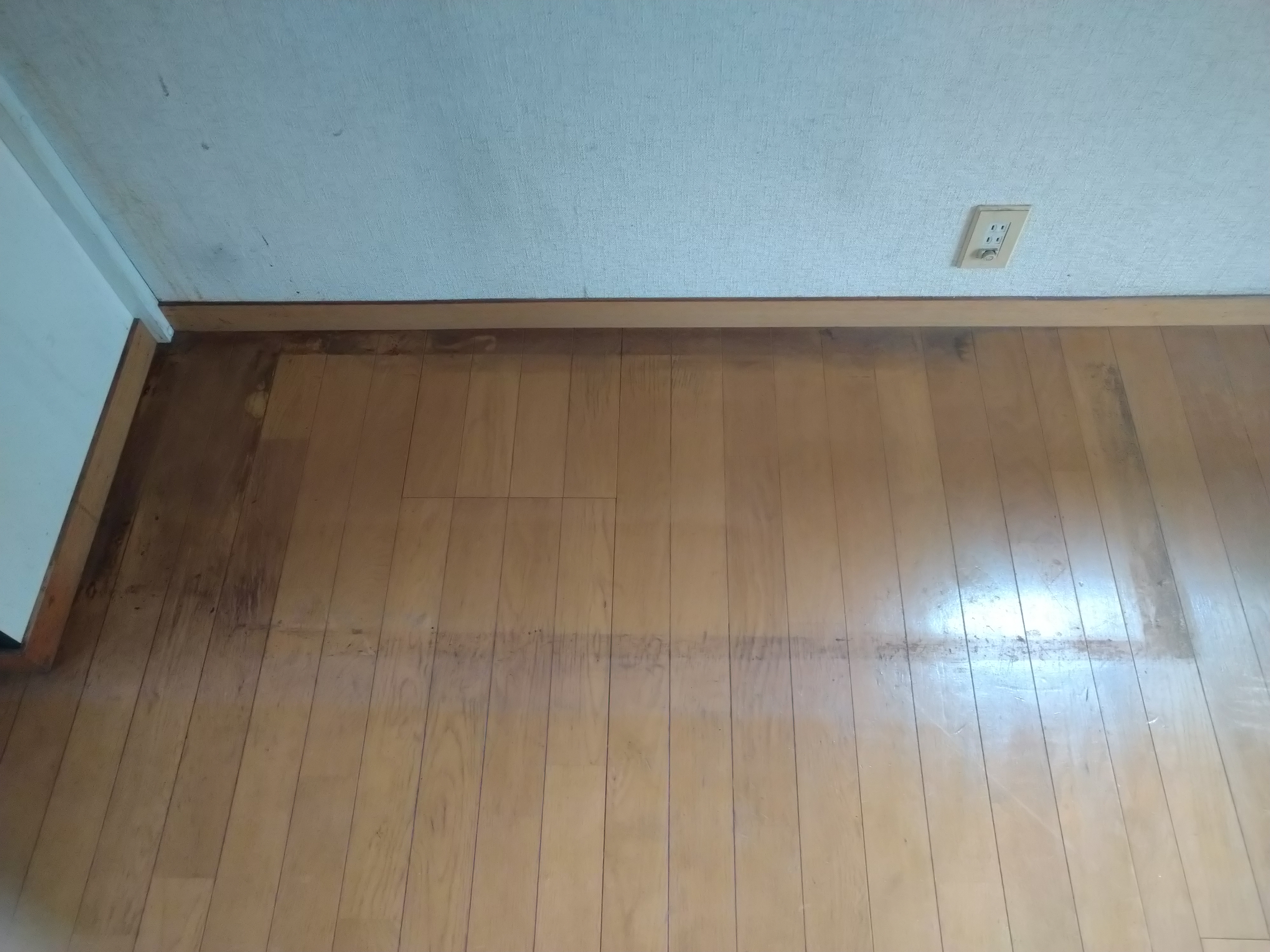 静岡県浜松市天竜区の中古住宅購入後の徹底クリーニングの作業前1