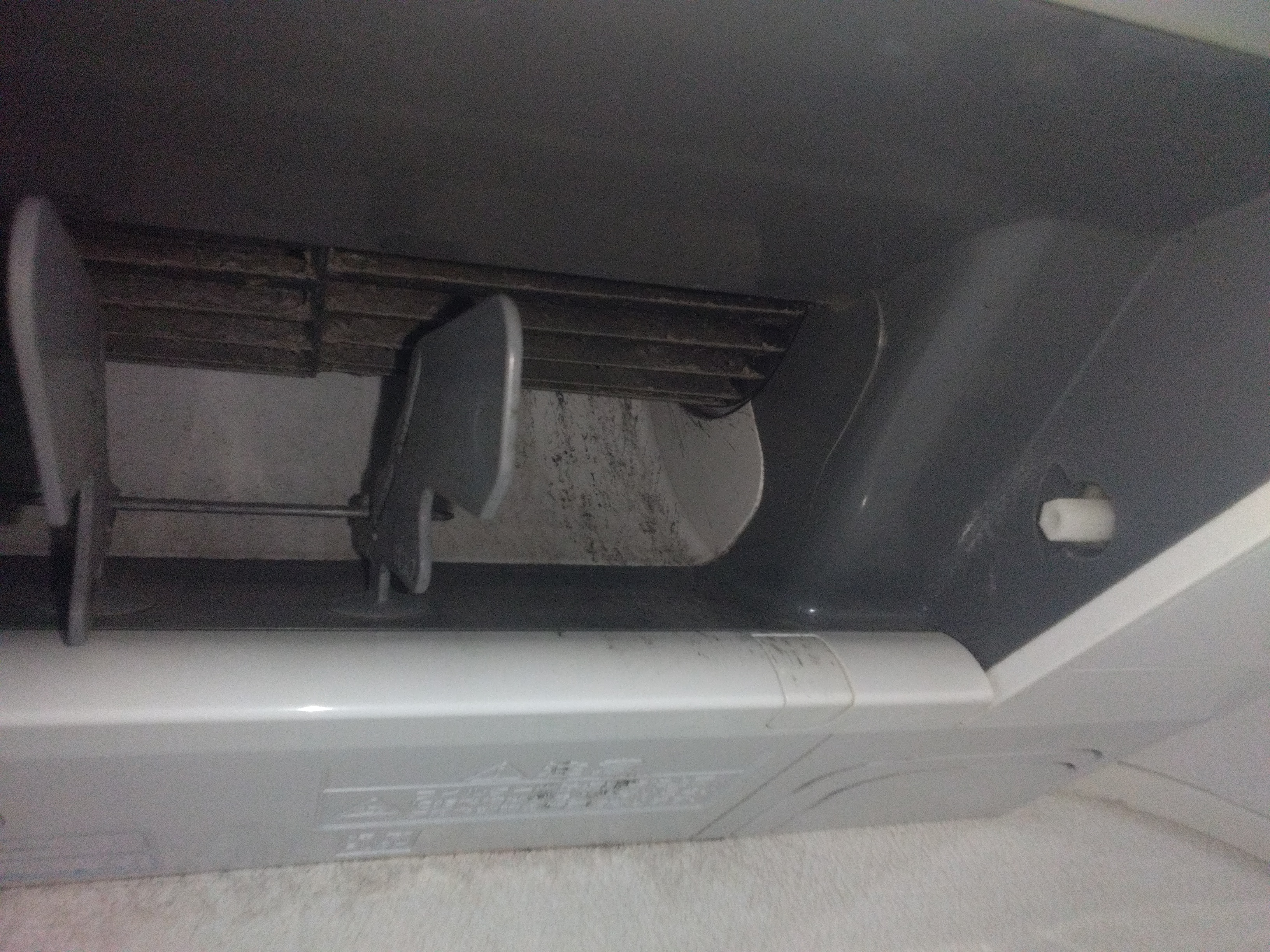 福島県相馬市のお掃除機能付きエアコンの作業前1