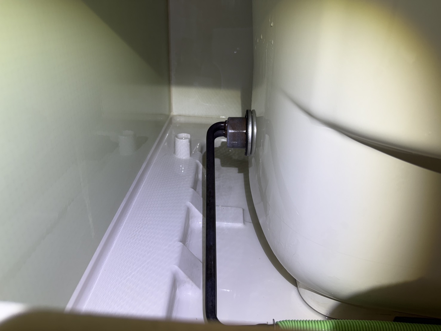 東京都江戸川区西葛西の浴室・お風呂クリーニングの作業後2