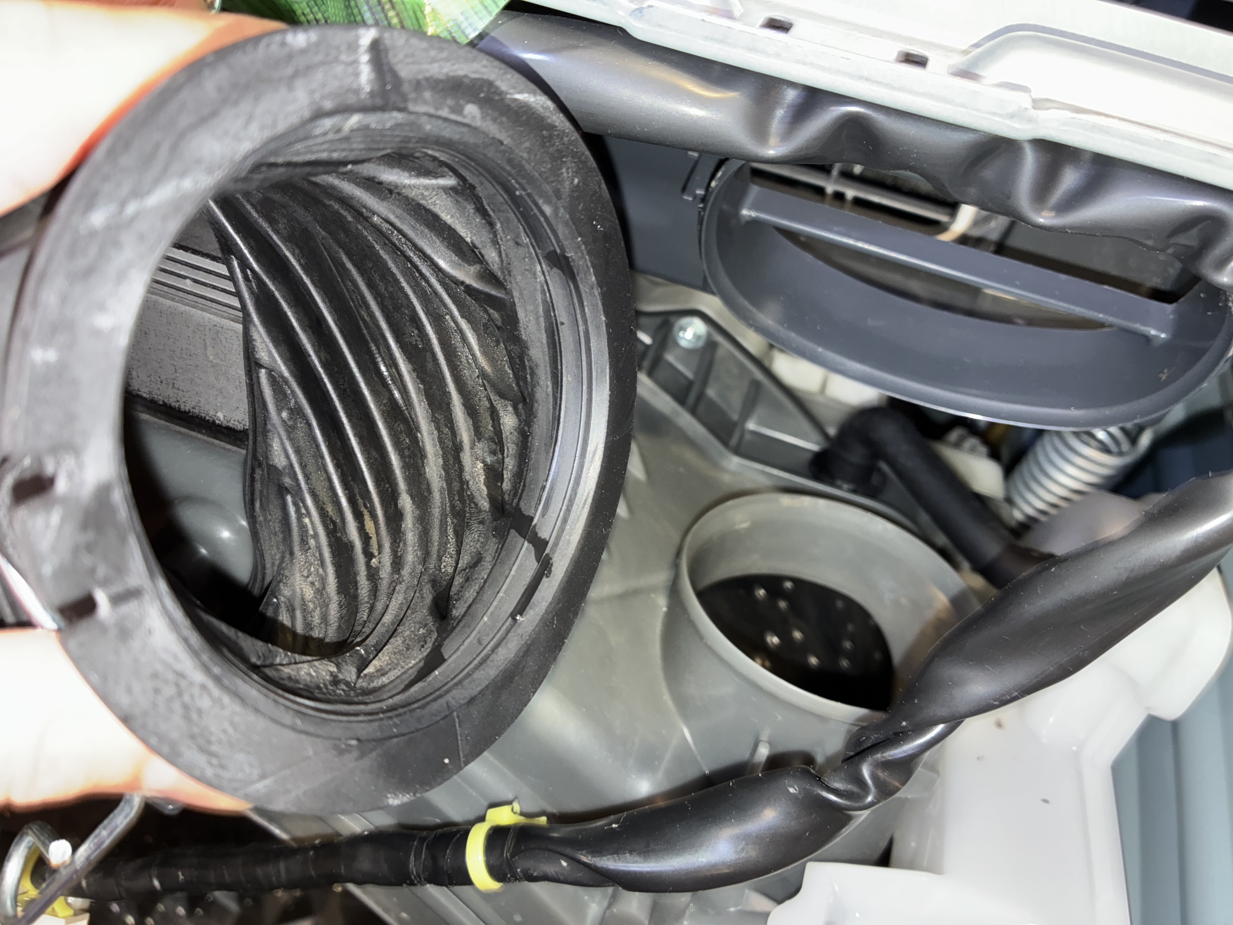 愛知県名古屋市名東区梅森坂の洗濯機分解クリーニングの作業後2