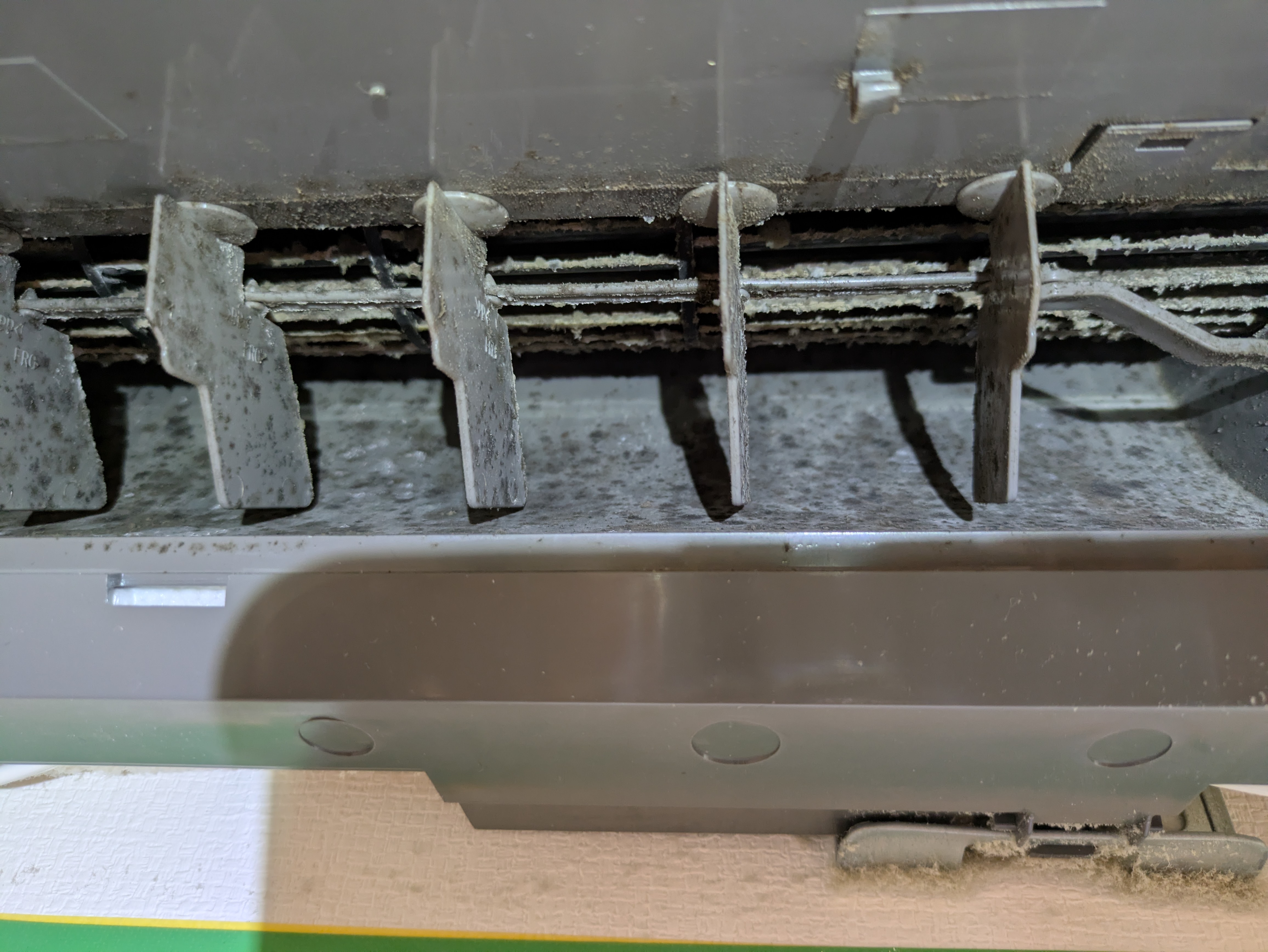 埼玉県さいたま市見沼区東大宮の壁掛けエアコンの作業前1