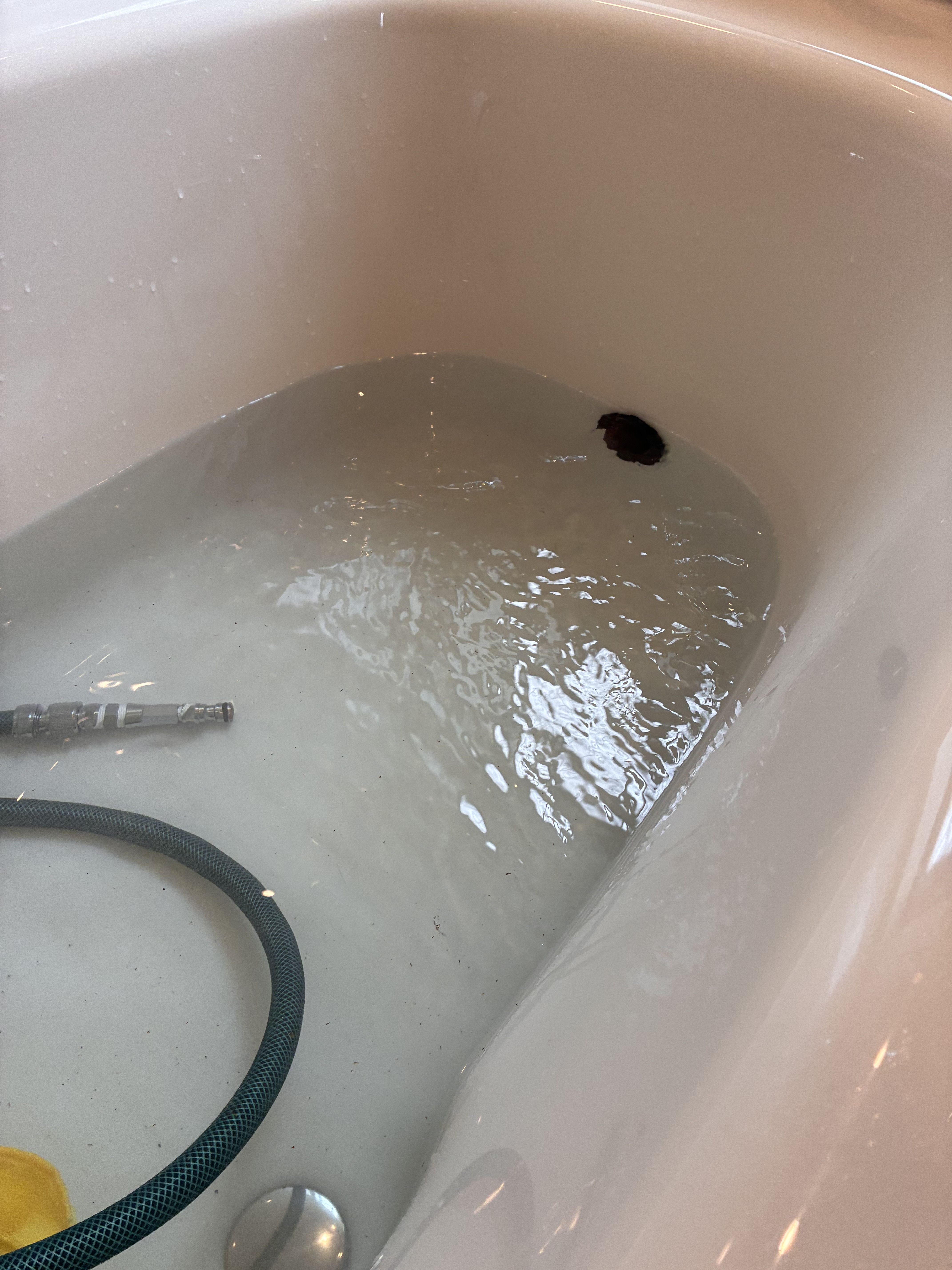 埼玉県ふじみ野市の追い焚き配管除菌洗浄の作業前1