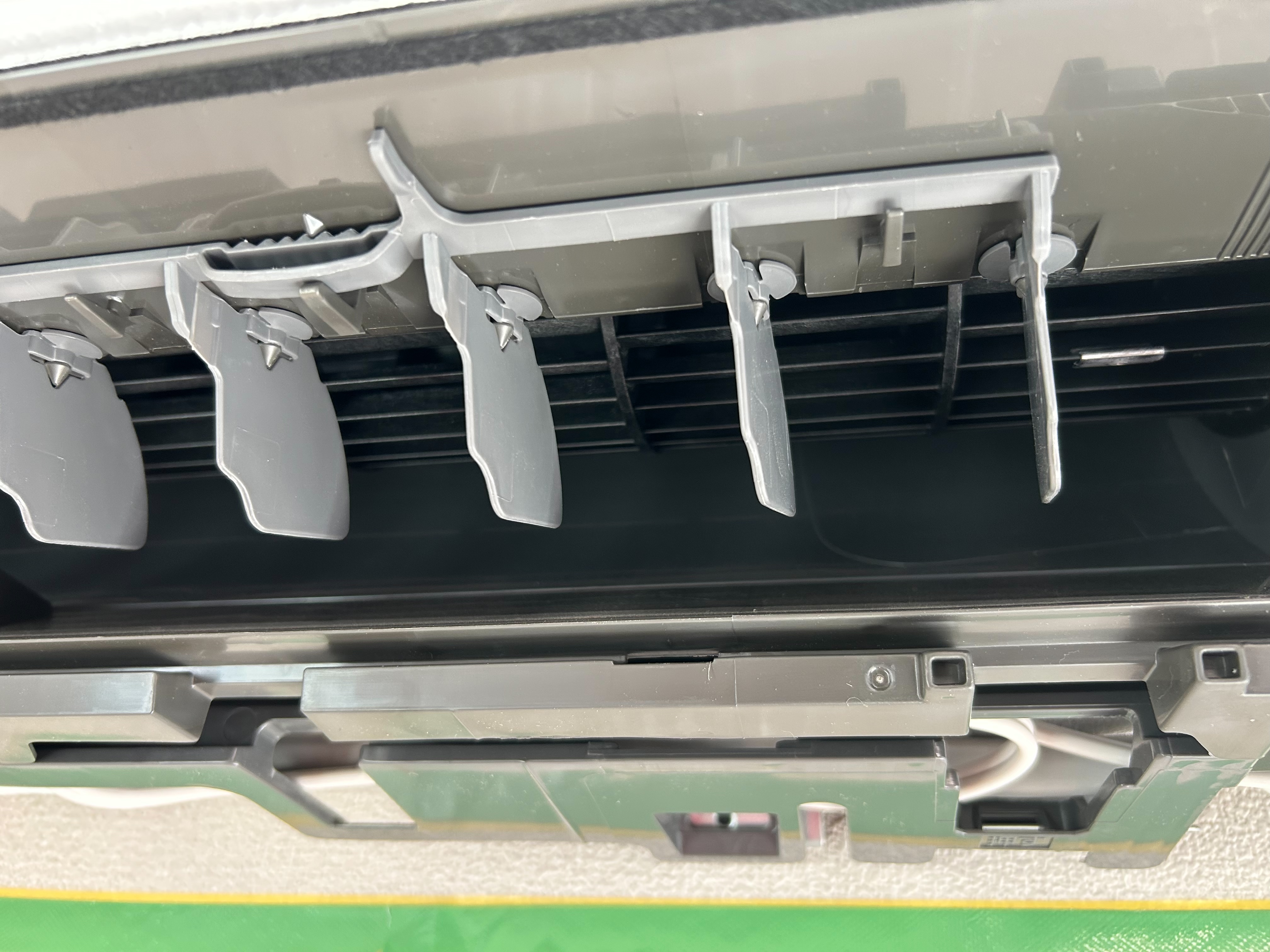 東京都世田谷区祖師谷の壁掛けエアコンの作業前1