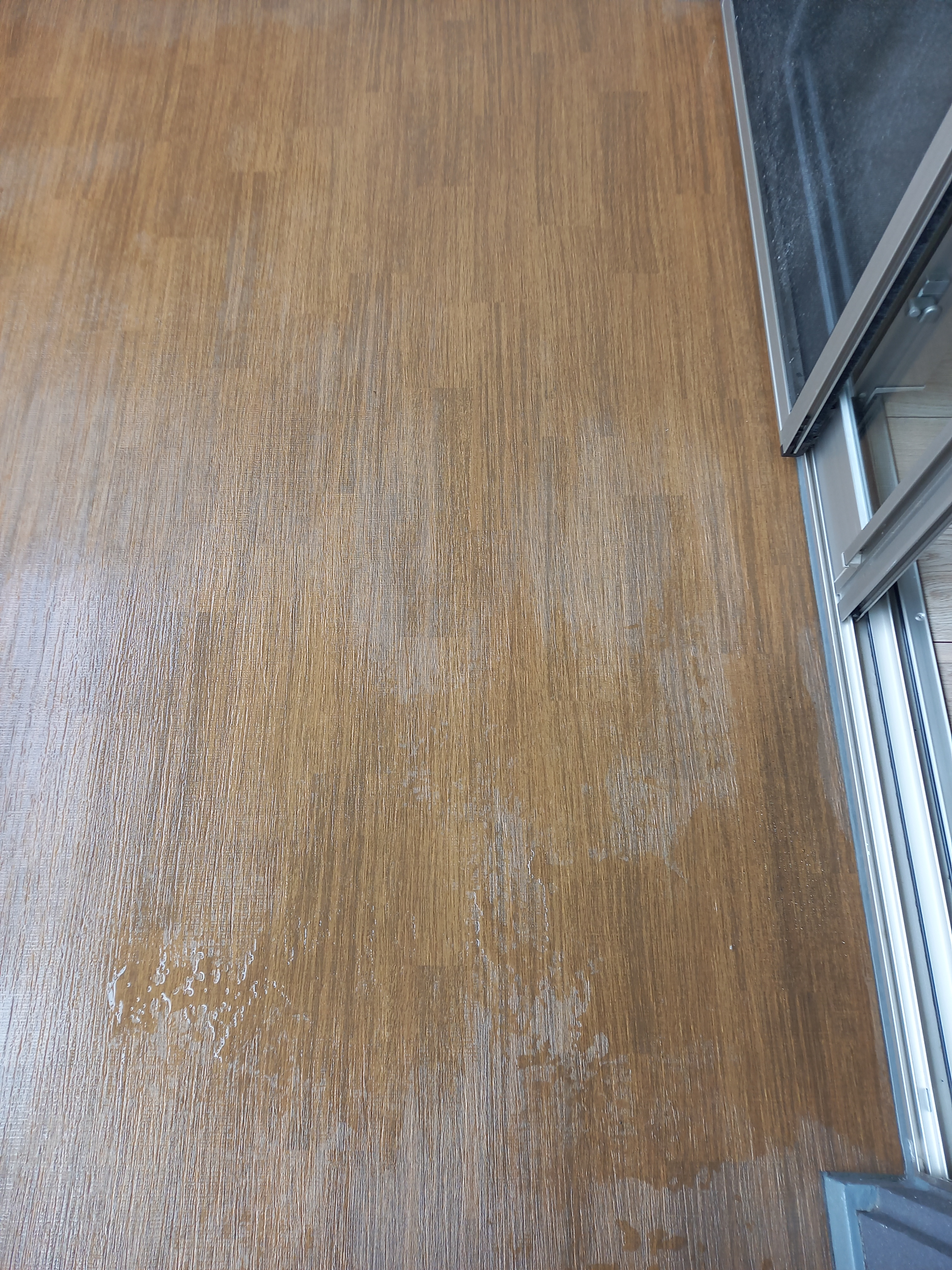 福岡県飯塚市立岩のベランダ・バルコニークリーニングの作業後1