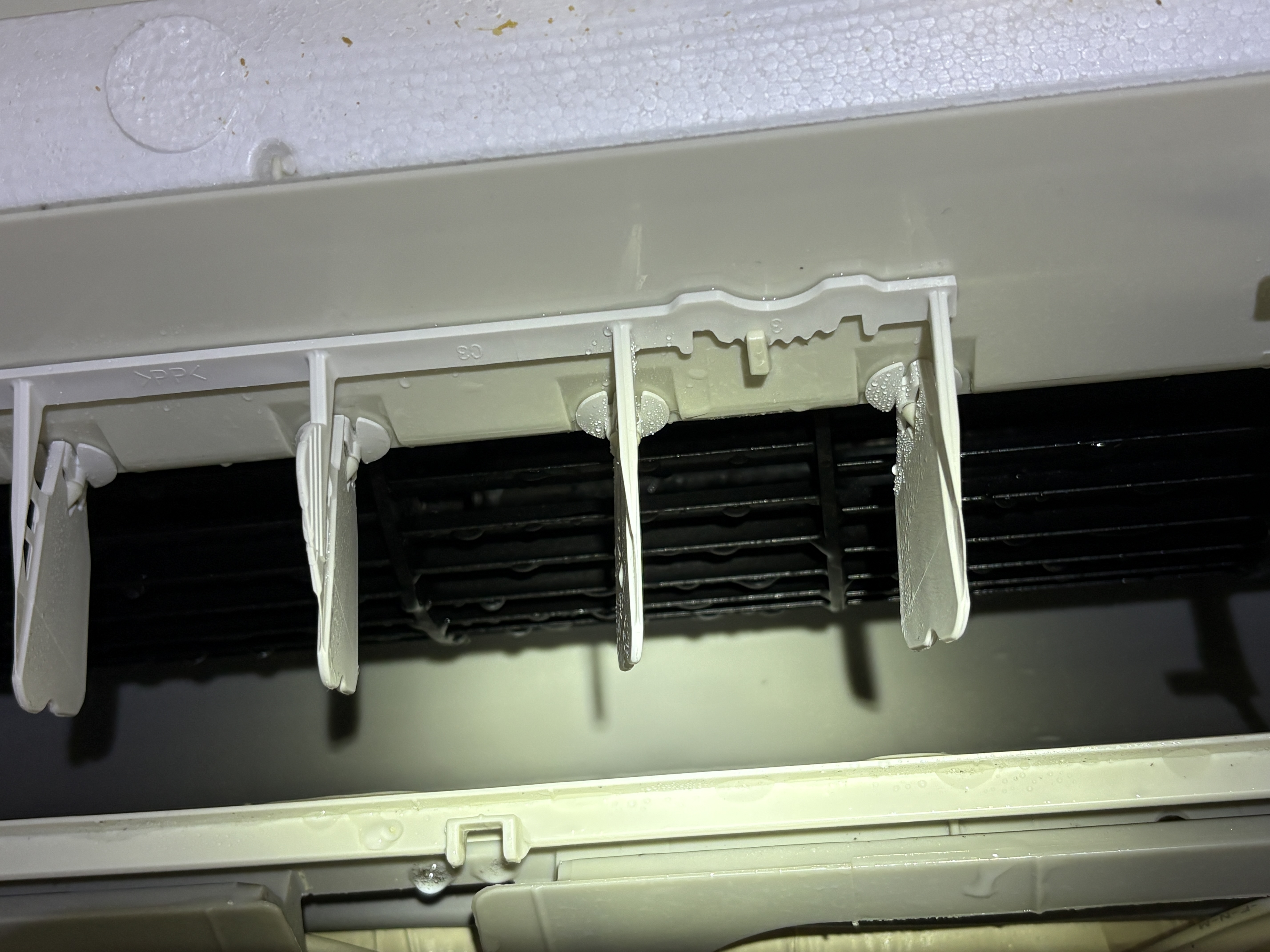 千葉県佐倉市の壁掛けエアコンの作業後1