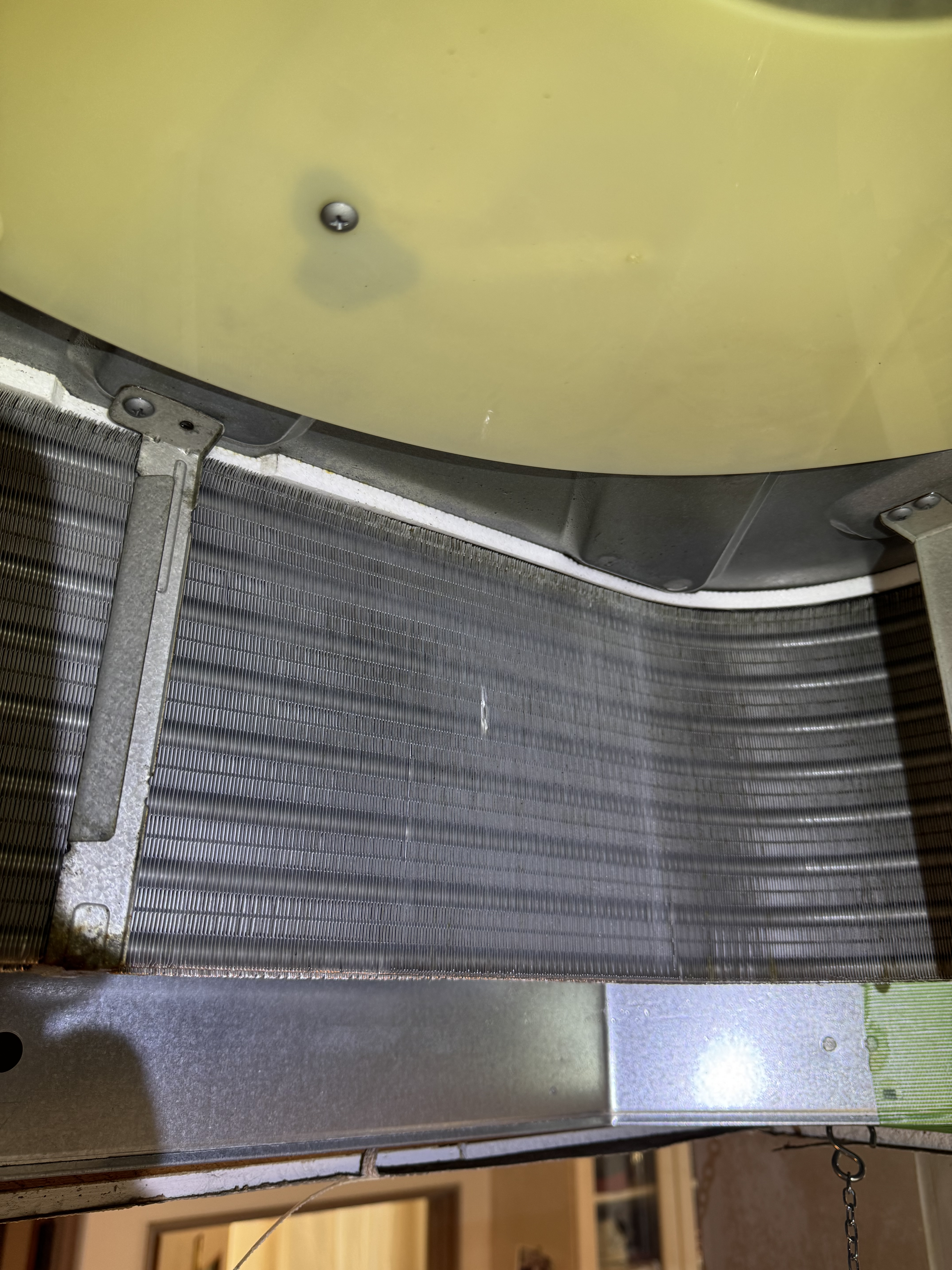 愛知県西尾市田貫町の業務用天井埋め込みエアコンの作業後2