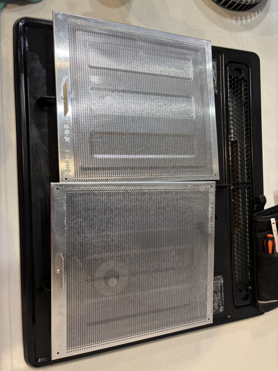 千葉県流山市おおたかの森南のレンジフードクリーニングの作業後1