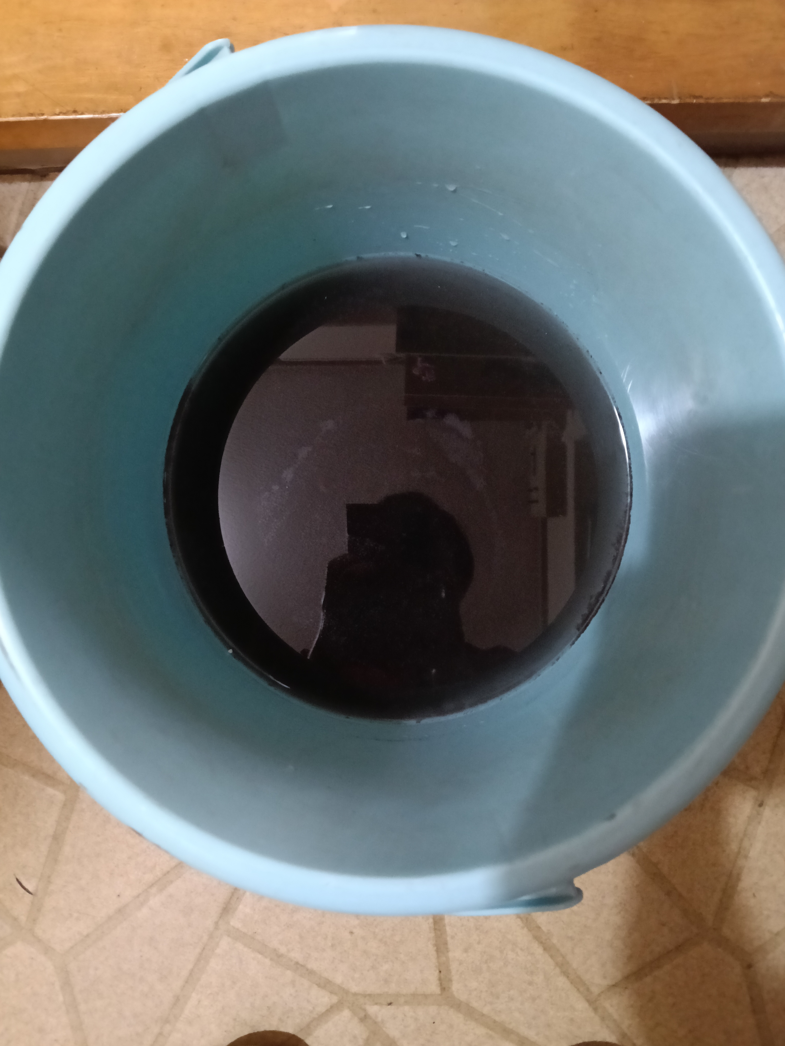 神奈川県伊勢原市のお掃除機能付きエアコンの作業前3