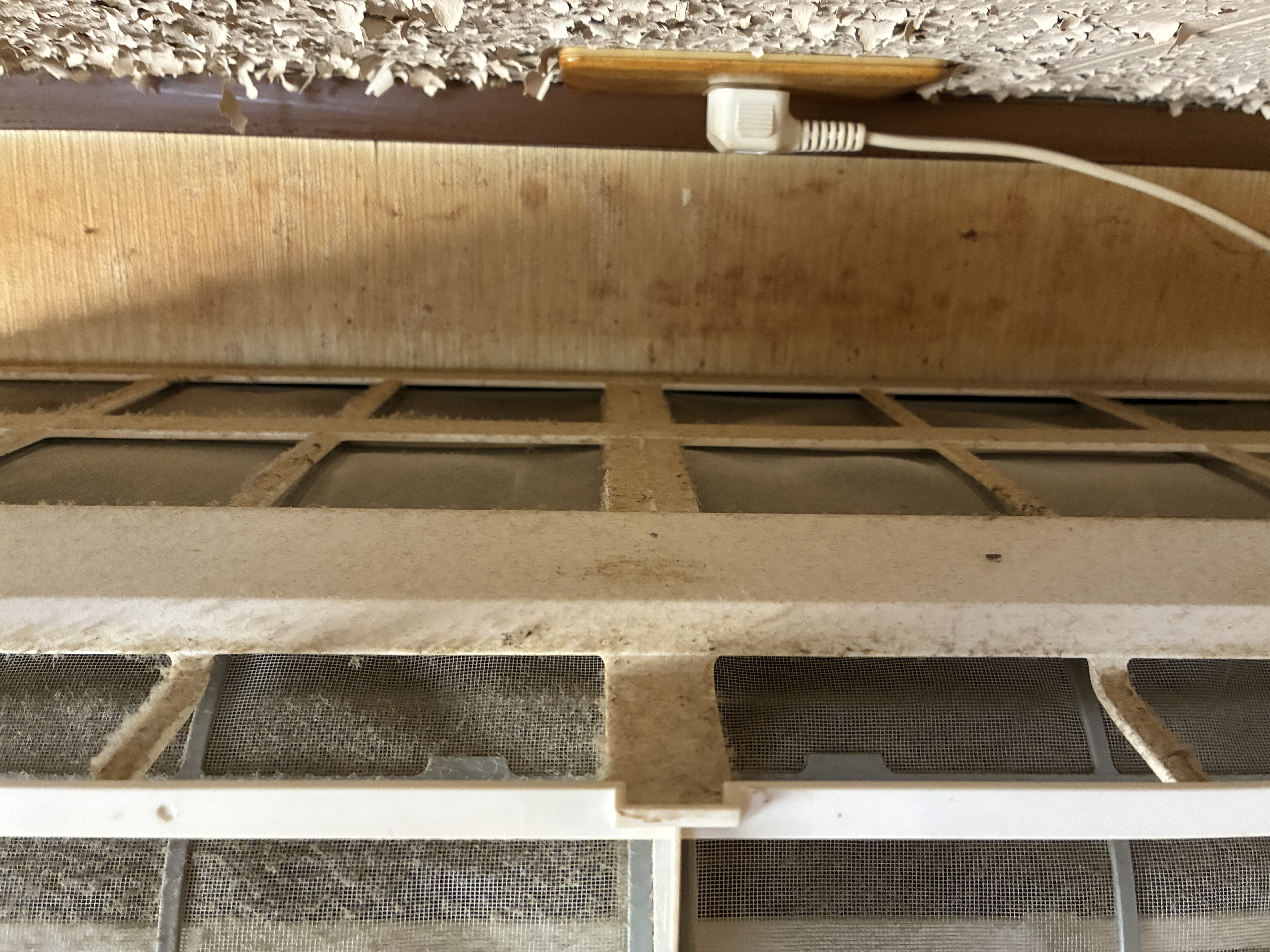 茨城県取手市の壁掛けエアコンの作業前1