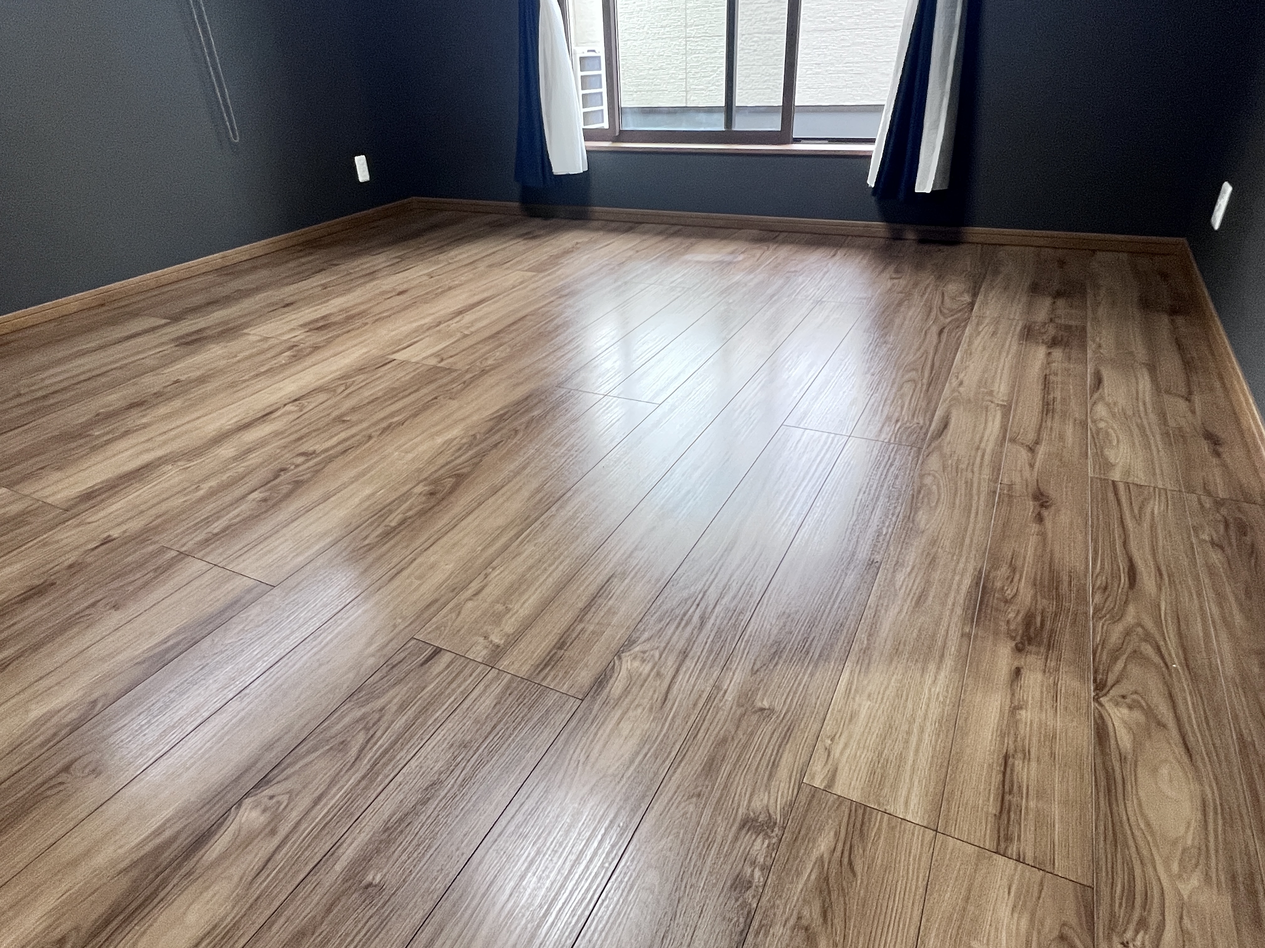 千葉県白井市根のフローリングクリーニングの作業後1