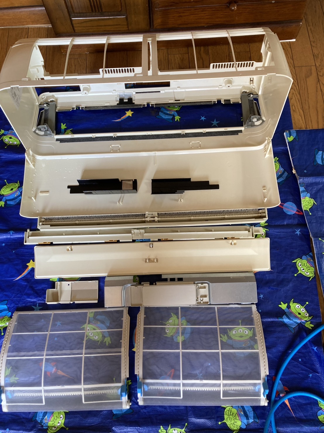 大阪府河内長野市のお掃除機能付きエアコンの作業後1