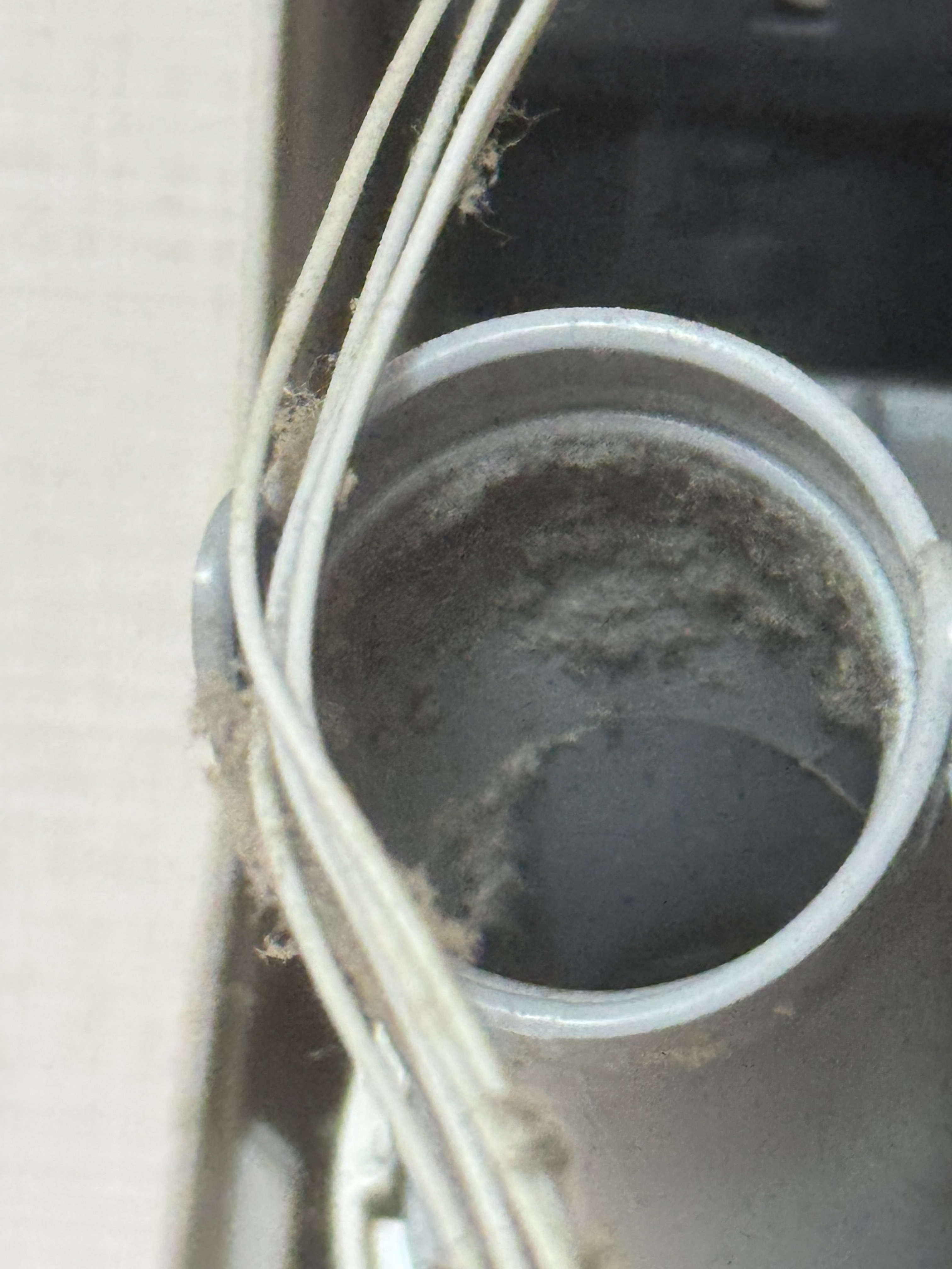 千葉県千葉市花見川区武石の壁掛けエアコンの作業前1