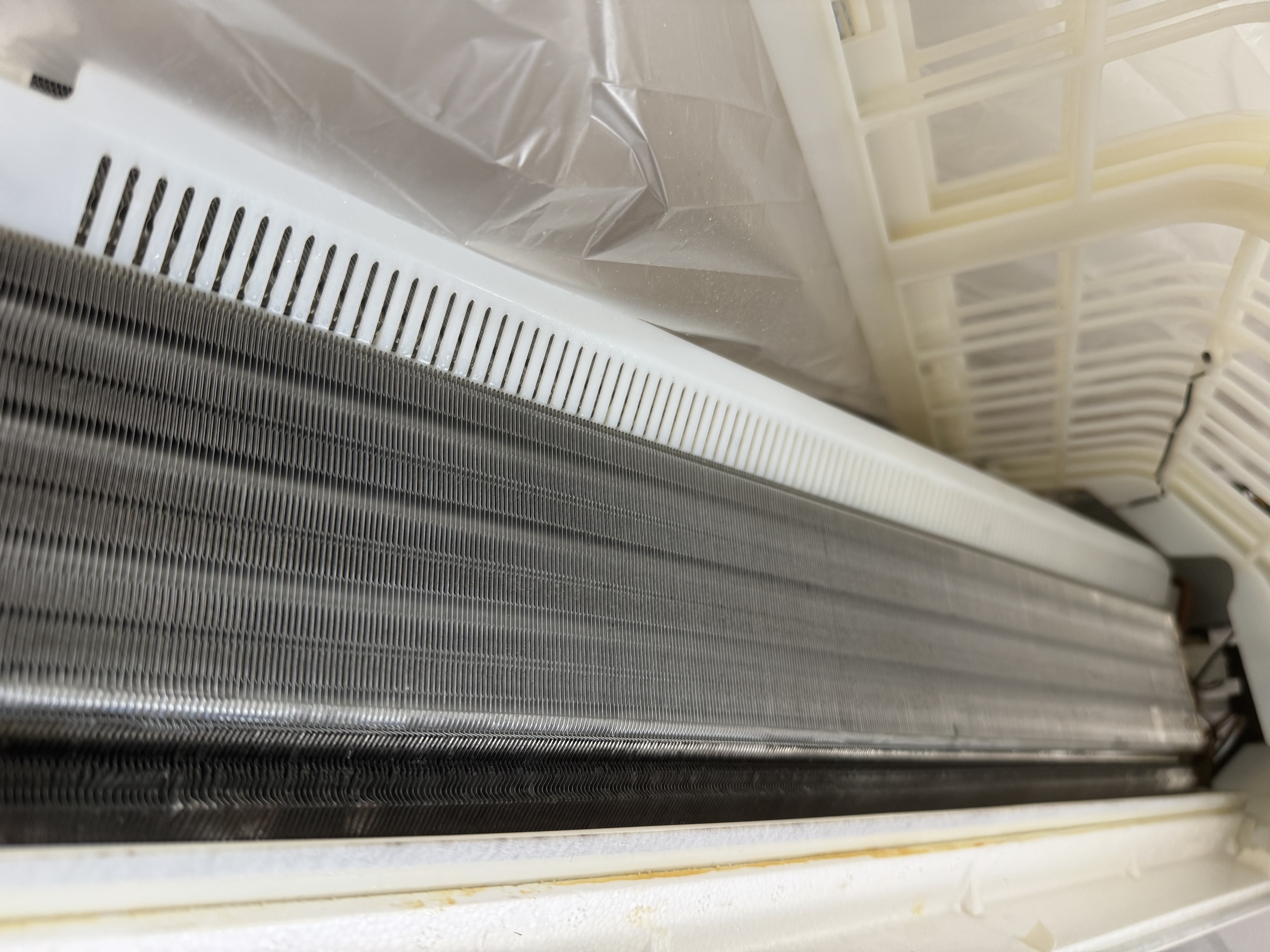 千葉県浦安市富岡の壁掛けエアコンの作業後1