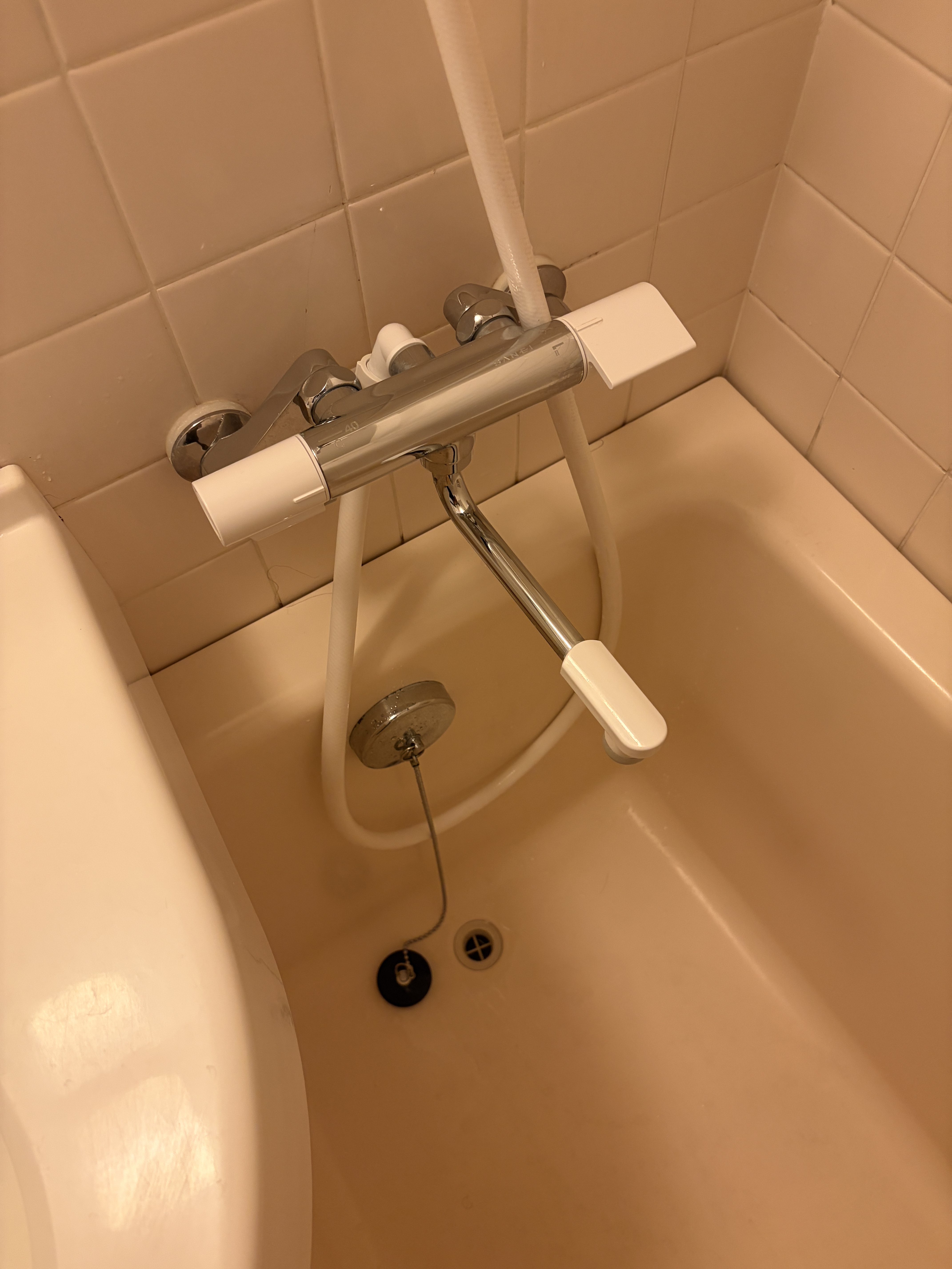 東京都北区滝野川の洗面所クリーニングの作業後2