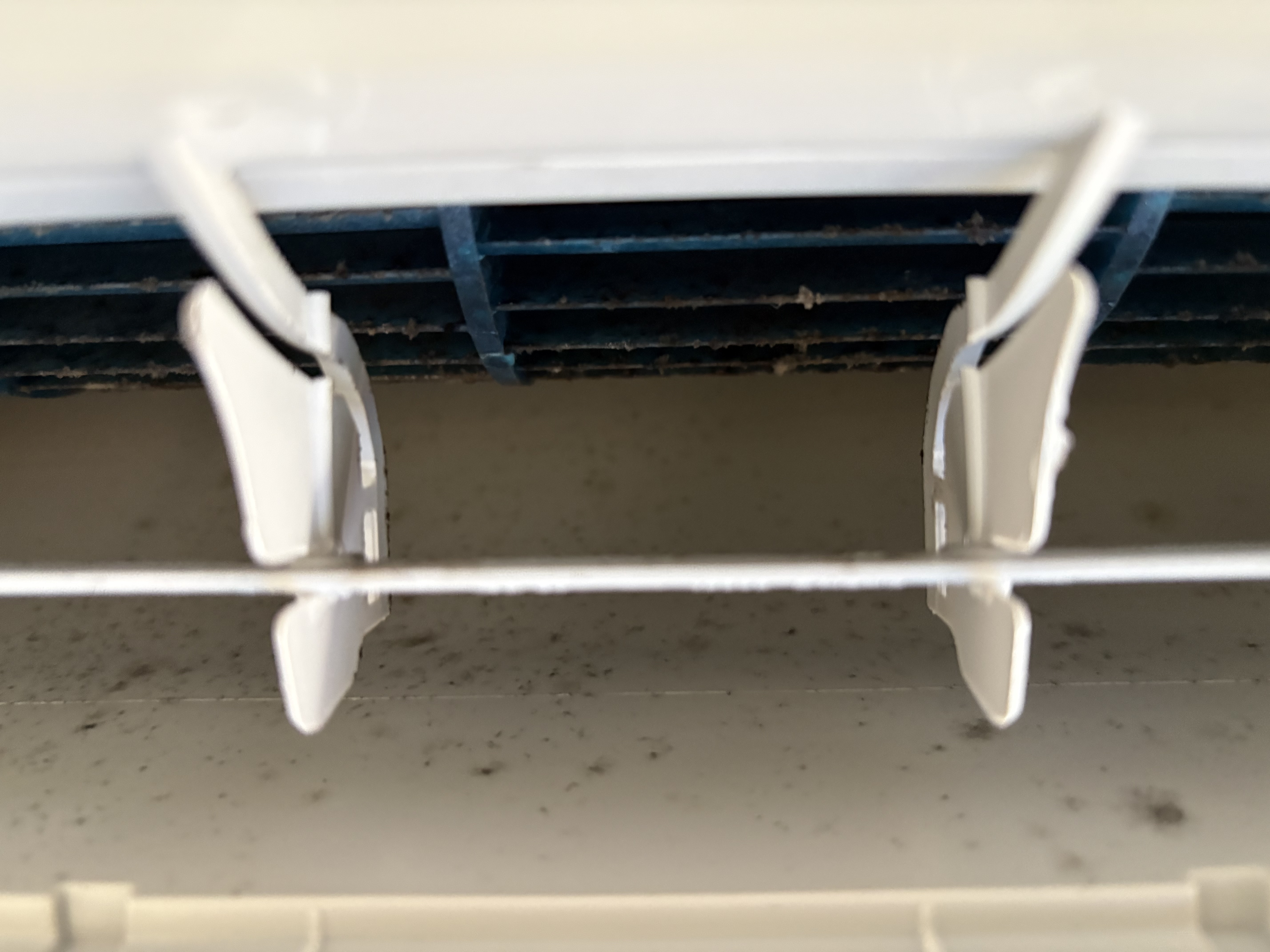 埼玉県さいたま市岩槻区の壁掛けエアコンの作業前1