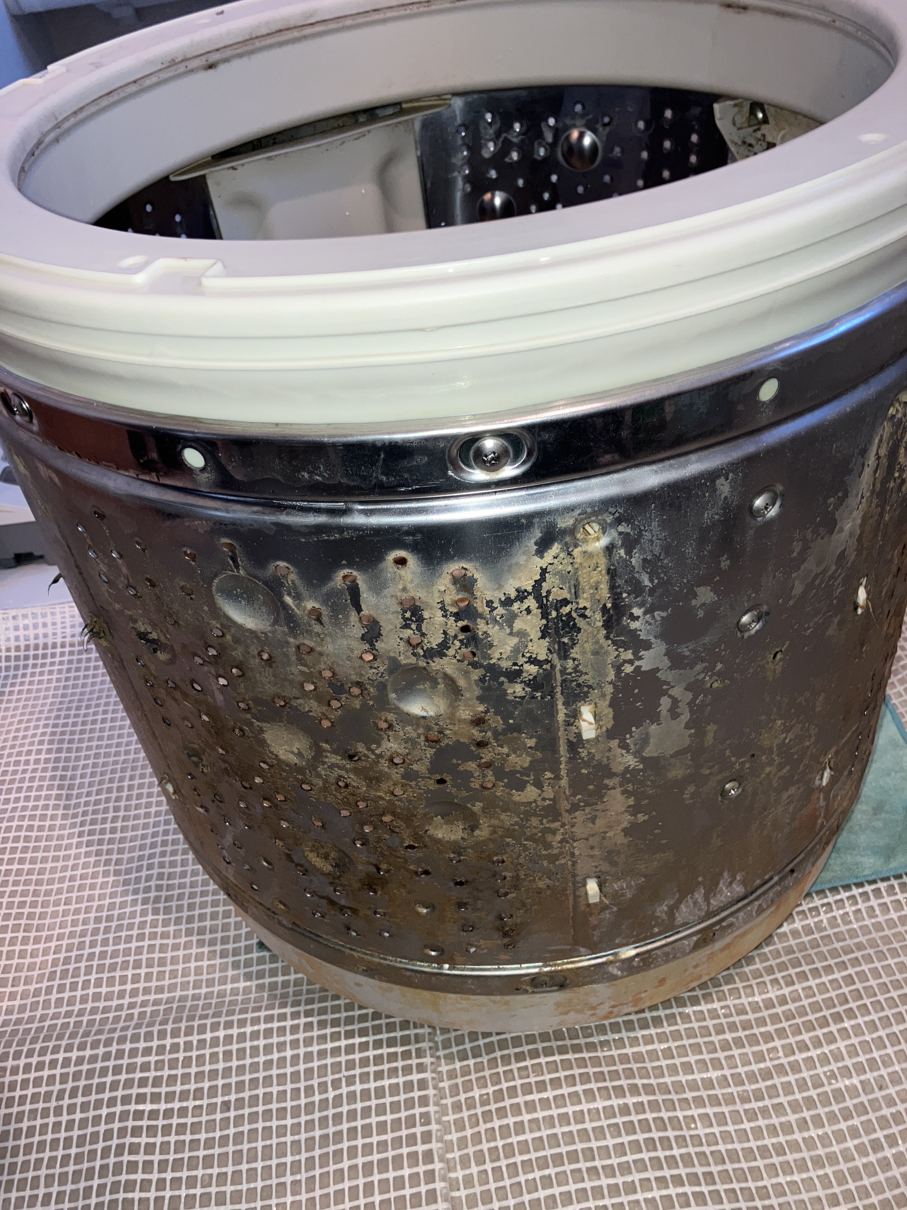 茨城県水戸市の洗濯機分解クリーニングの作業前1