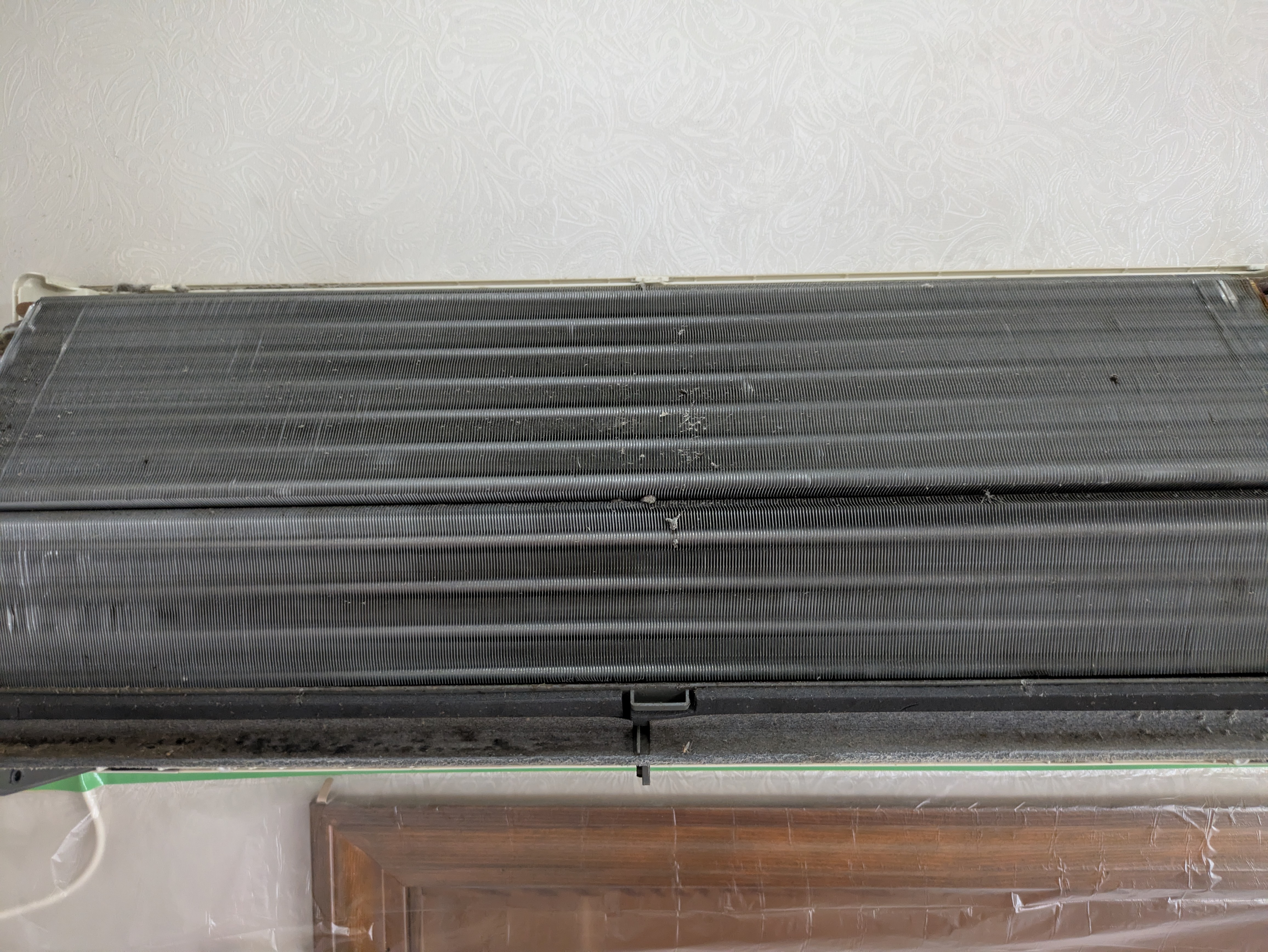 埼玉県越谷市大泊の壁掛けエアコンの作業前2