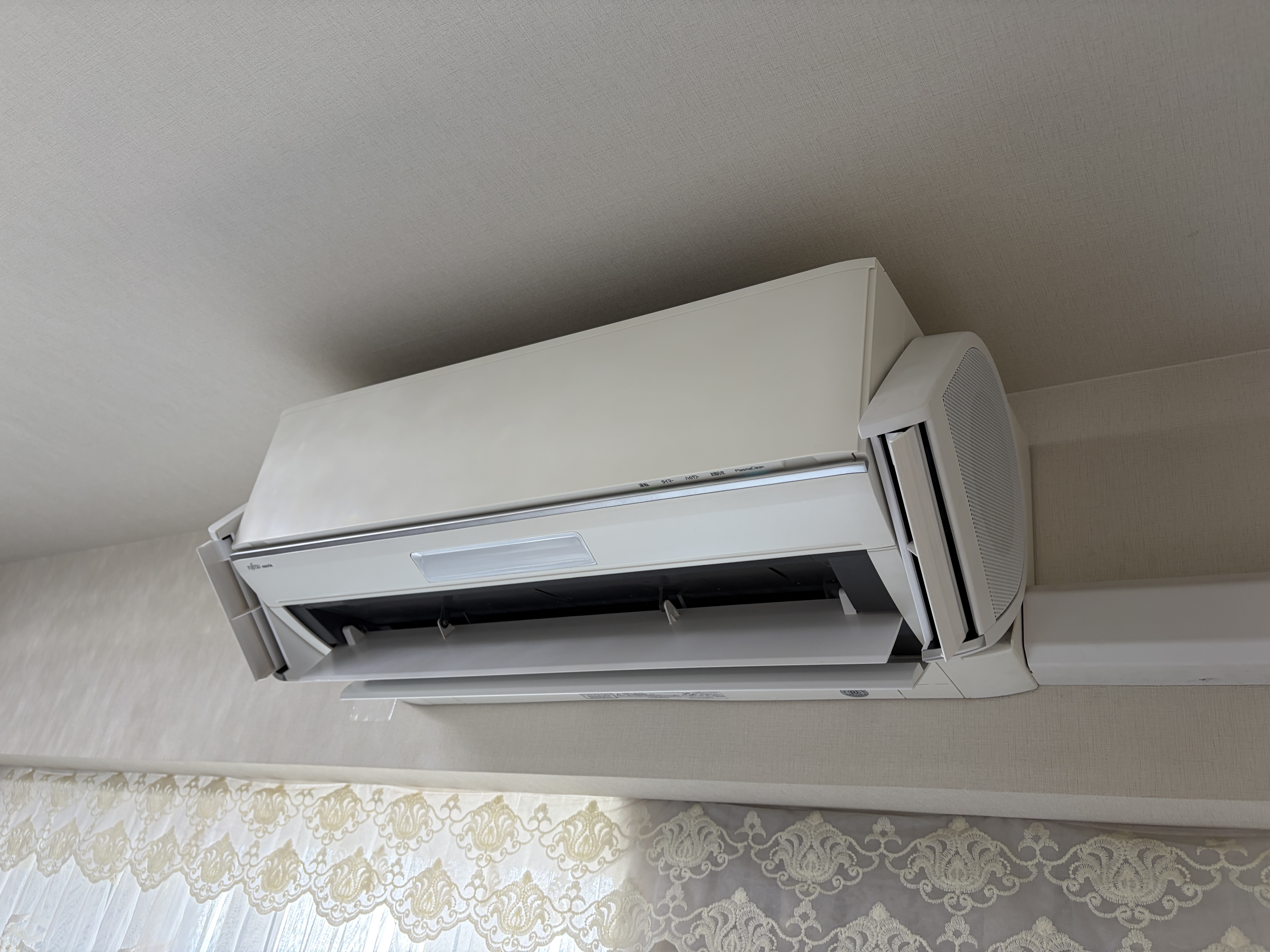 兵庫県川西市猪名川町のお掃除機能付きエアコンの作業後1