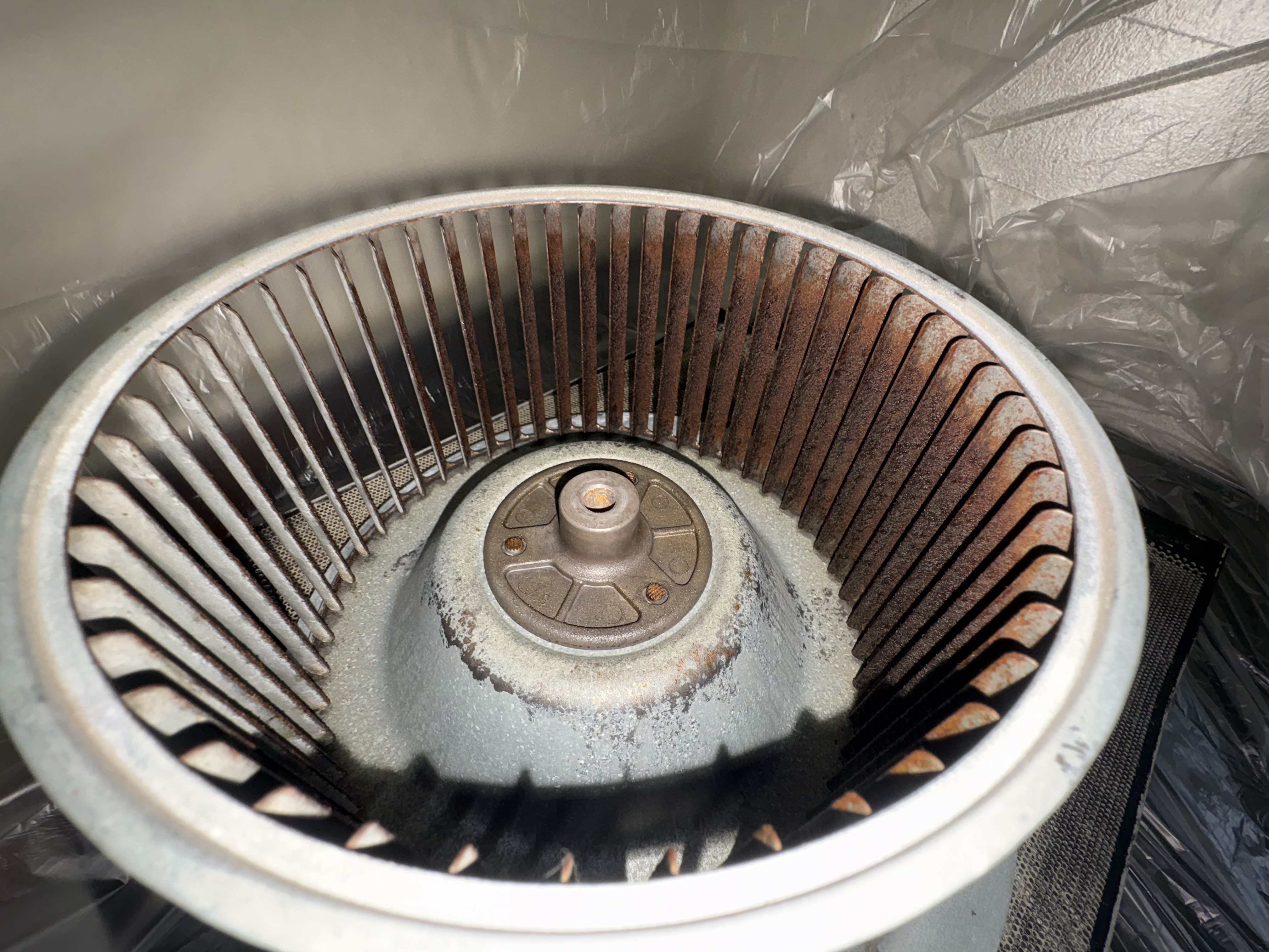 千葉県印西市牧の原のレンジフードクリーニングの作業前1