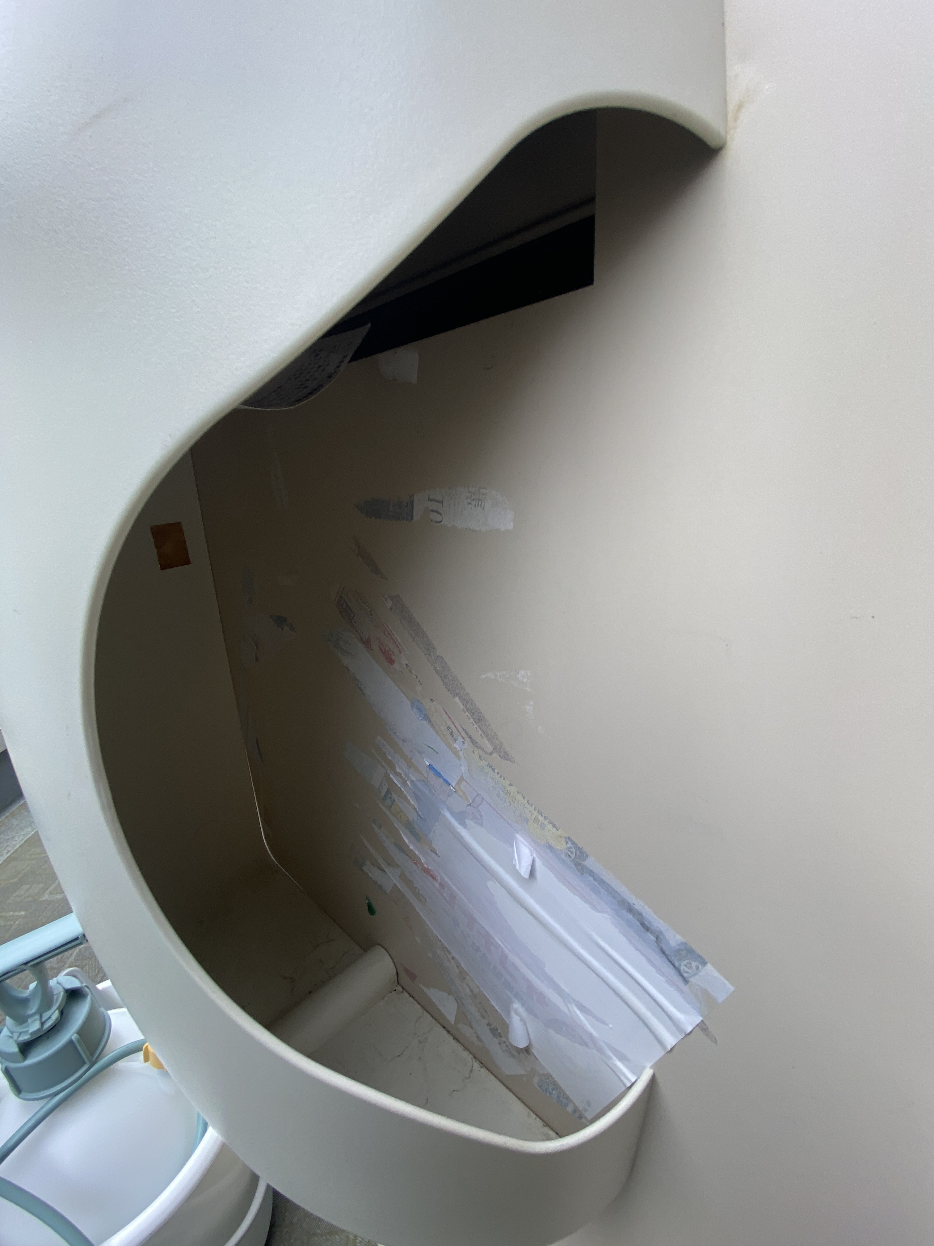 神奈川県相模原市緑区西橋本の賃貸住宅退去後の原状回復クリーニングの作業前1