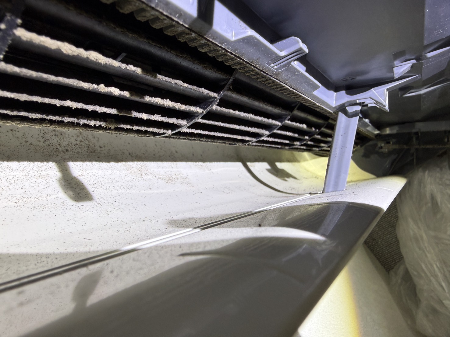 東京都荒川区西尾久の壁掛けエアコンの作業前3