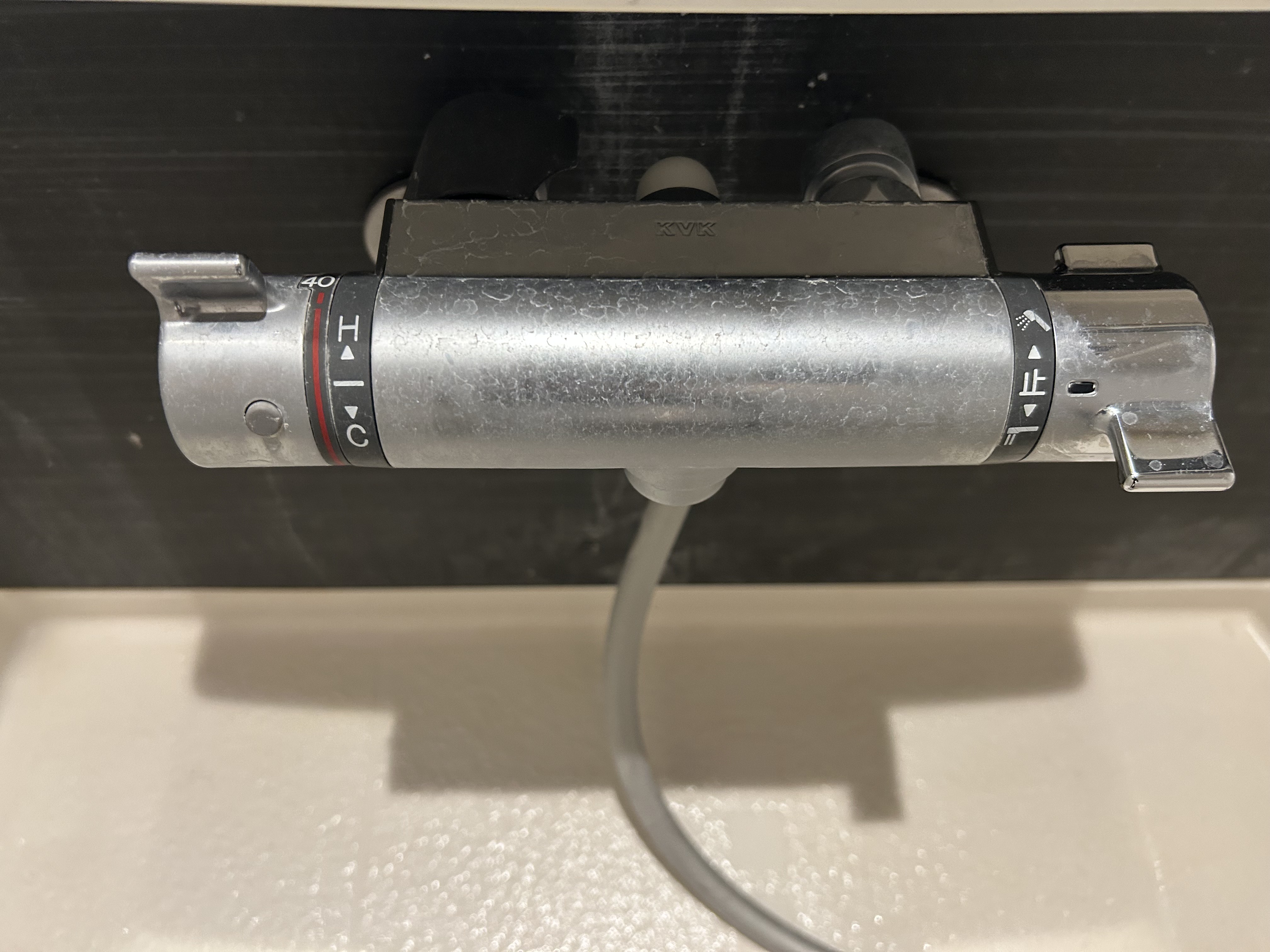 東京都中野区中央3丁目の浴室・お風呂クリーニングの作業前2