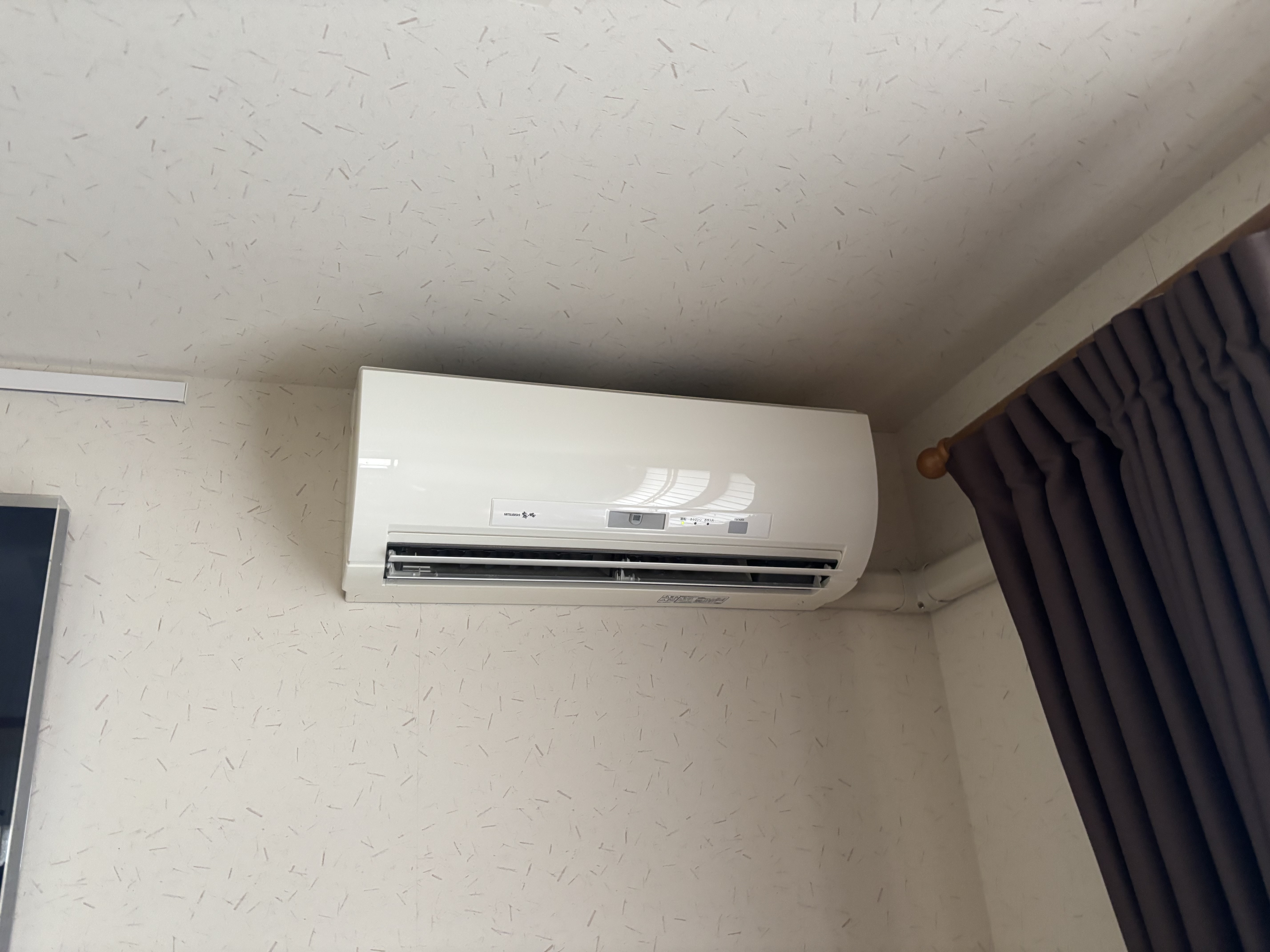 宮城県仙台市青葉区錦町のお掃除機能付きエアコンの作業前1