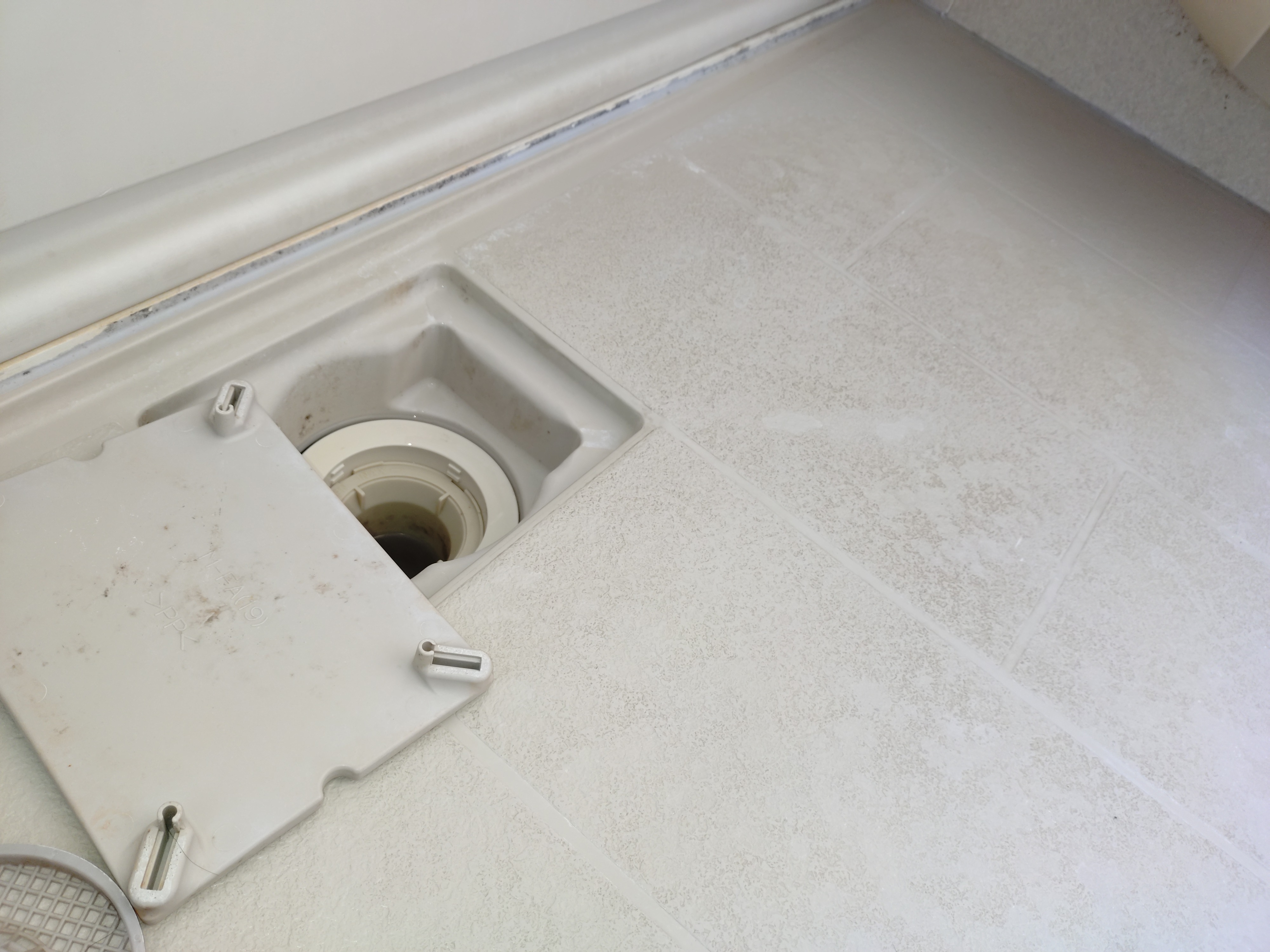 千葉県八千代市のトイレクリーニングの作業前3