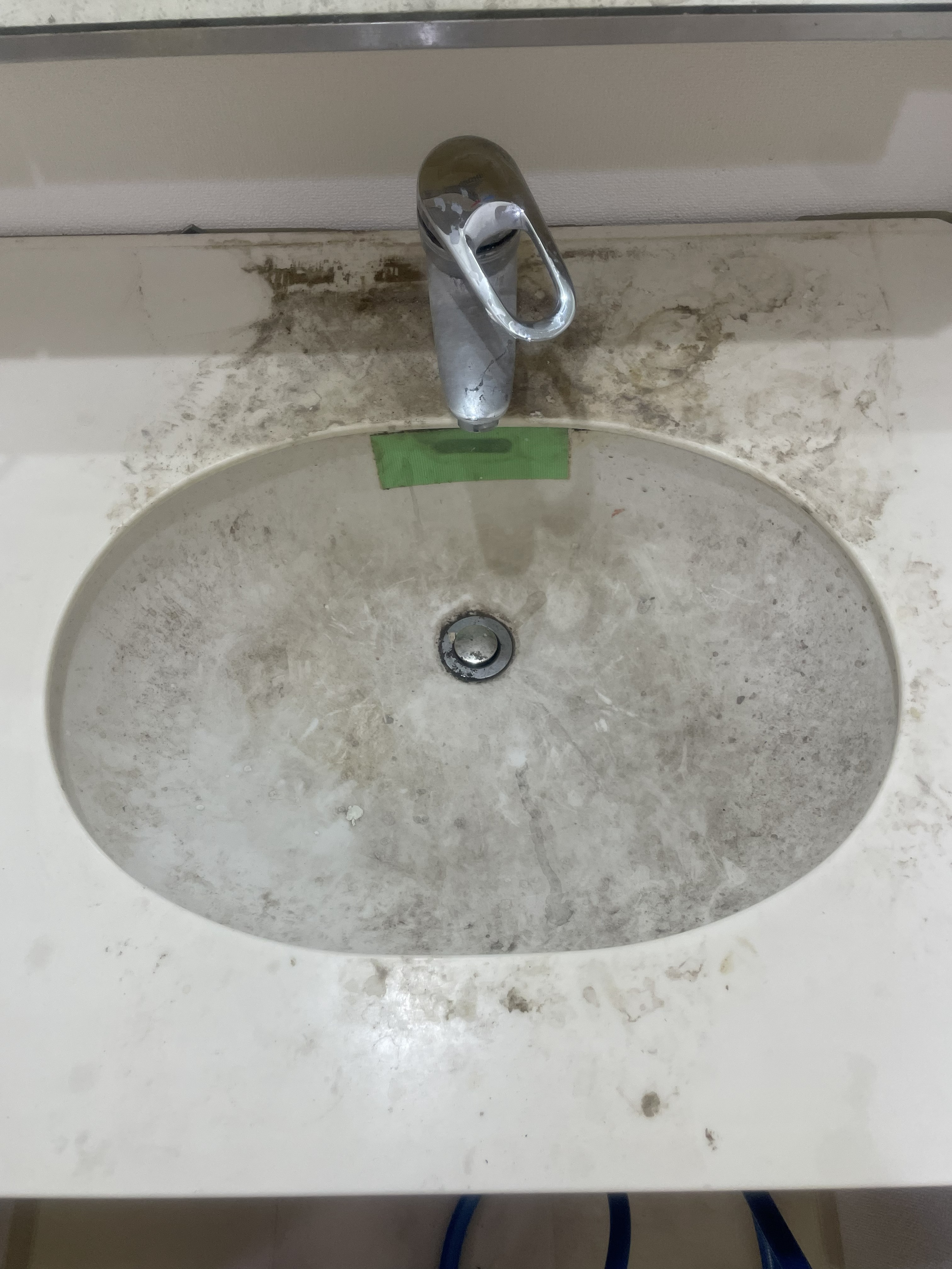 神奈川県横浜市青葉区美しが丘の洗面所クリーニングの作業前1