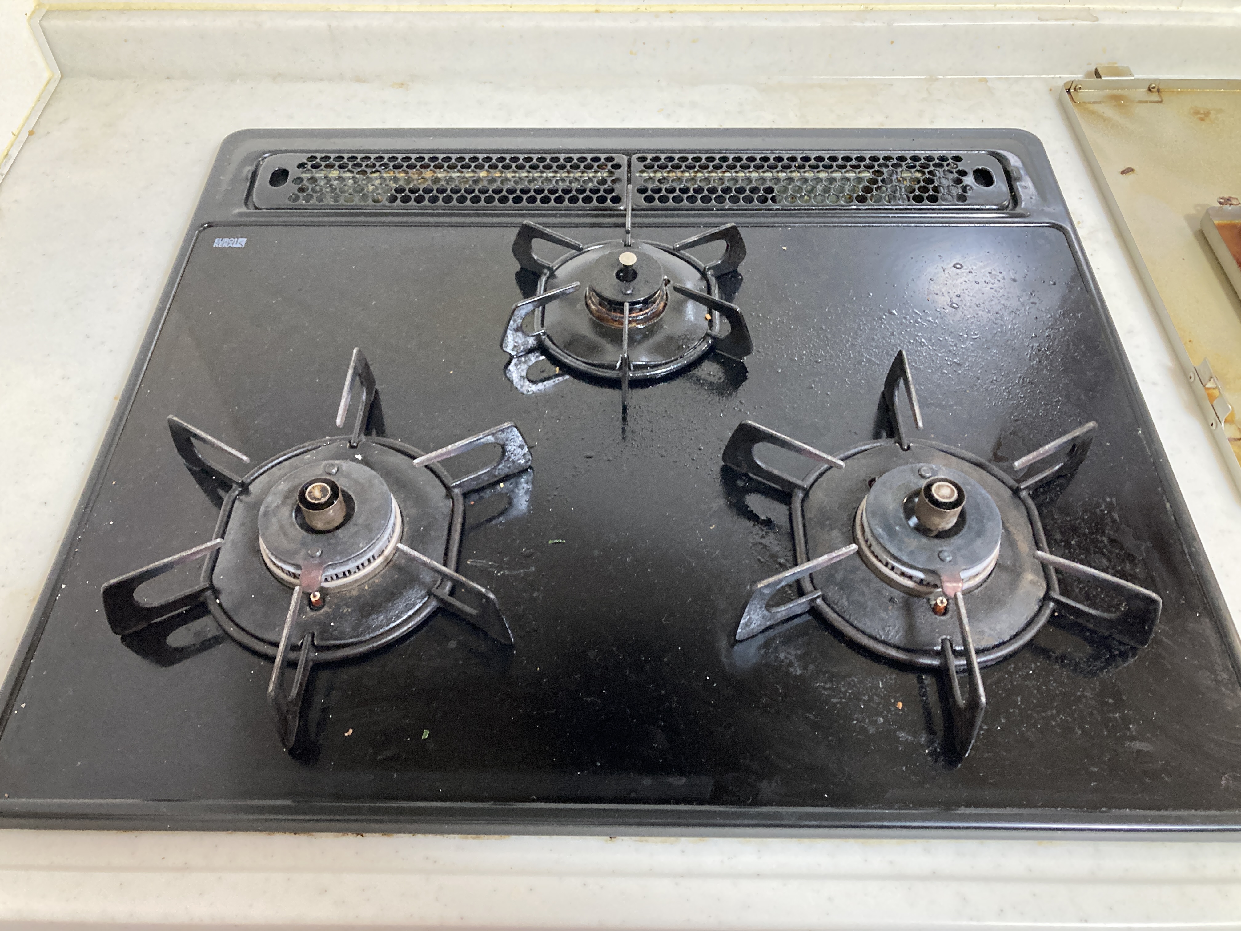 京都府京都市西京区松尾大利町のキッチンクリーニングの作業前3